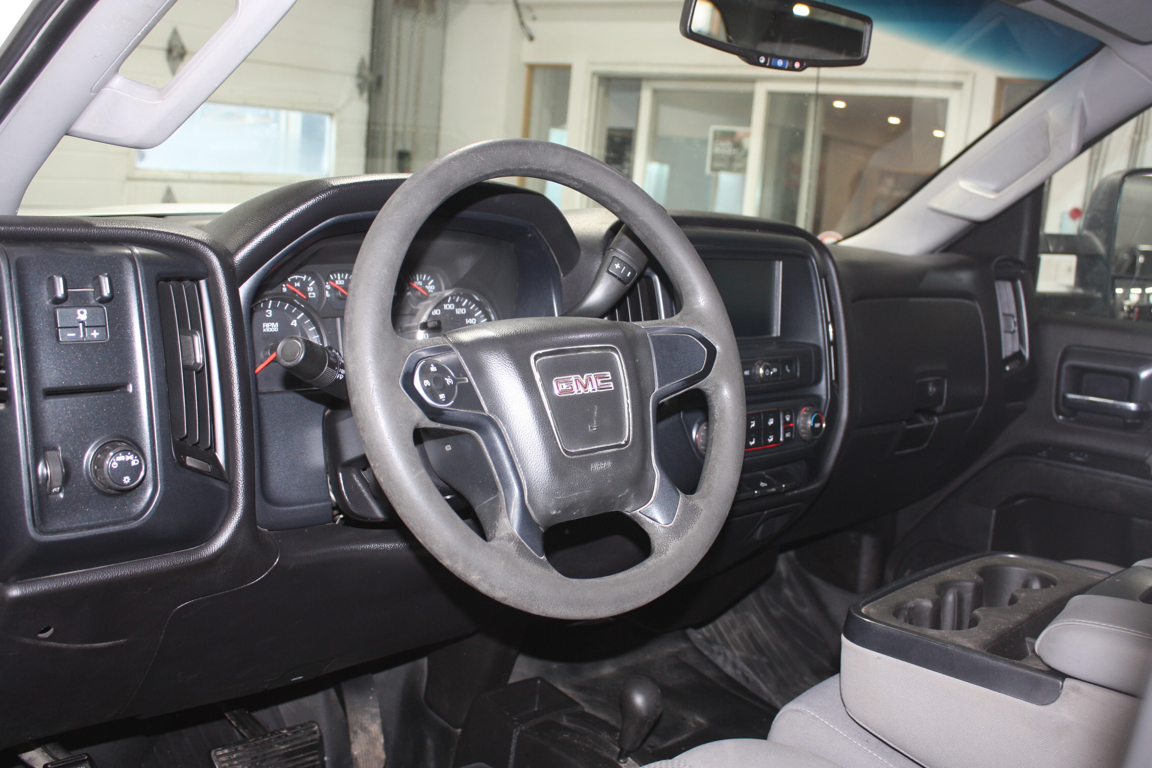 2016 GMC SIERRA 2500 HD CREW CAB 4X4 8 &lsquo; BED