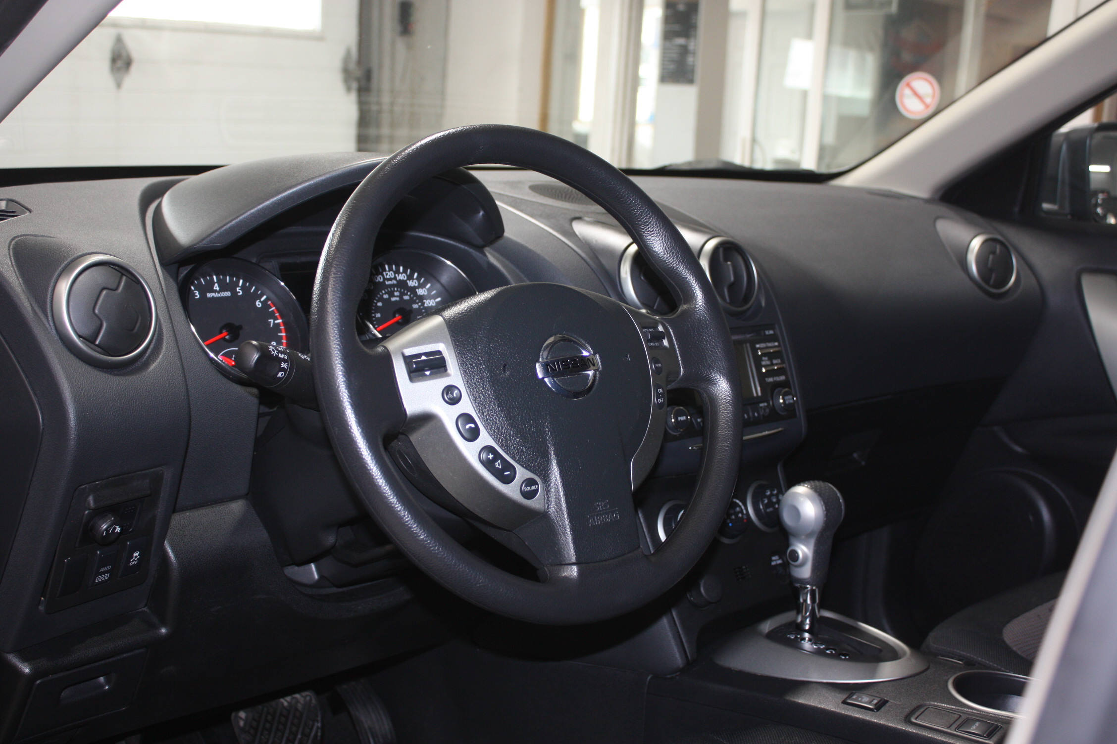 2013 NISSAN ROGUE SV AWD