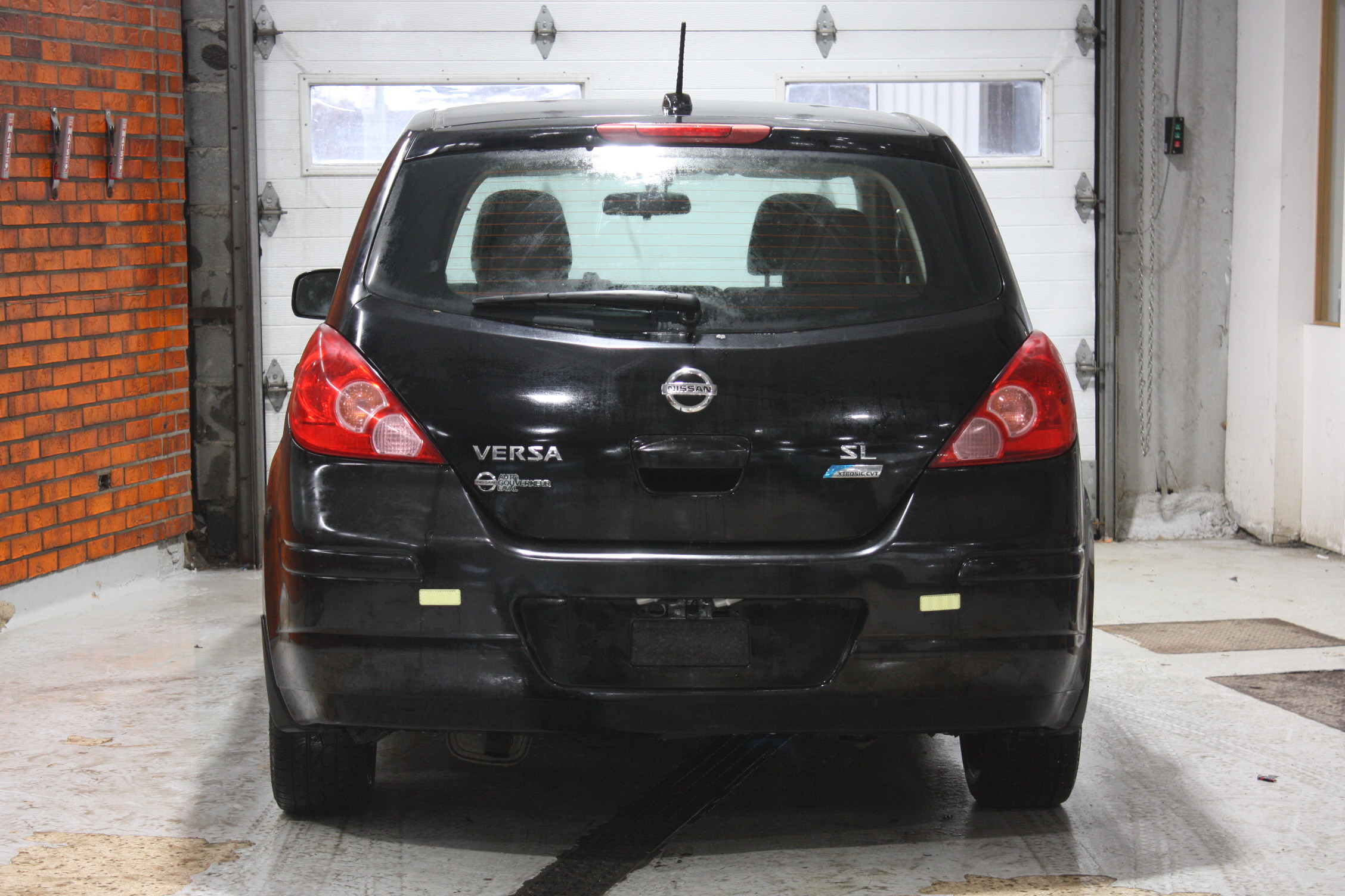 2011 NISSAN VERSA