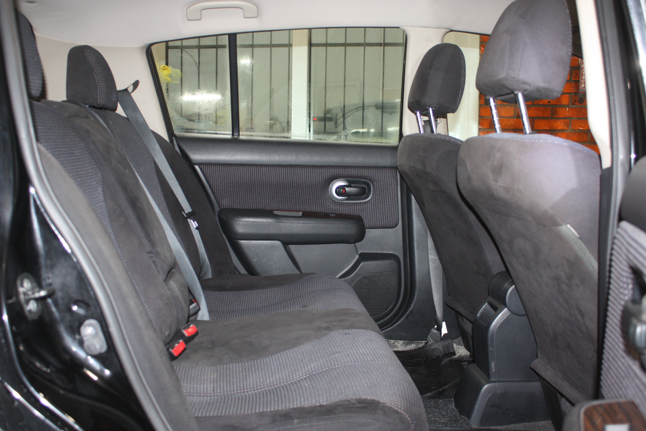 2011 NISSAN VERSA