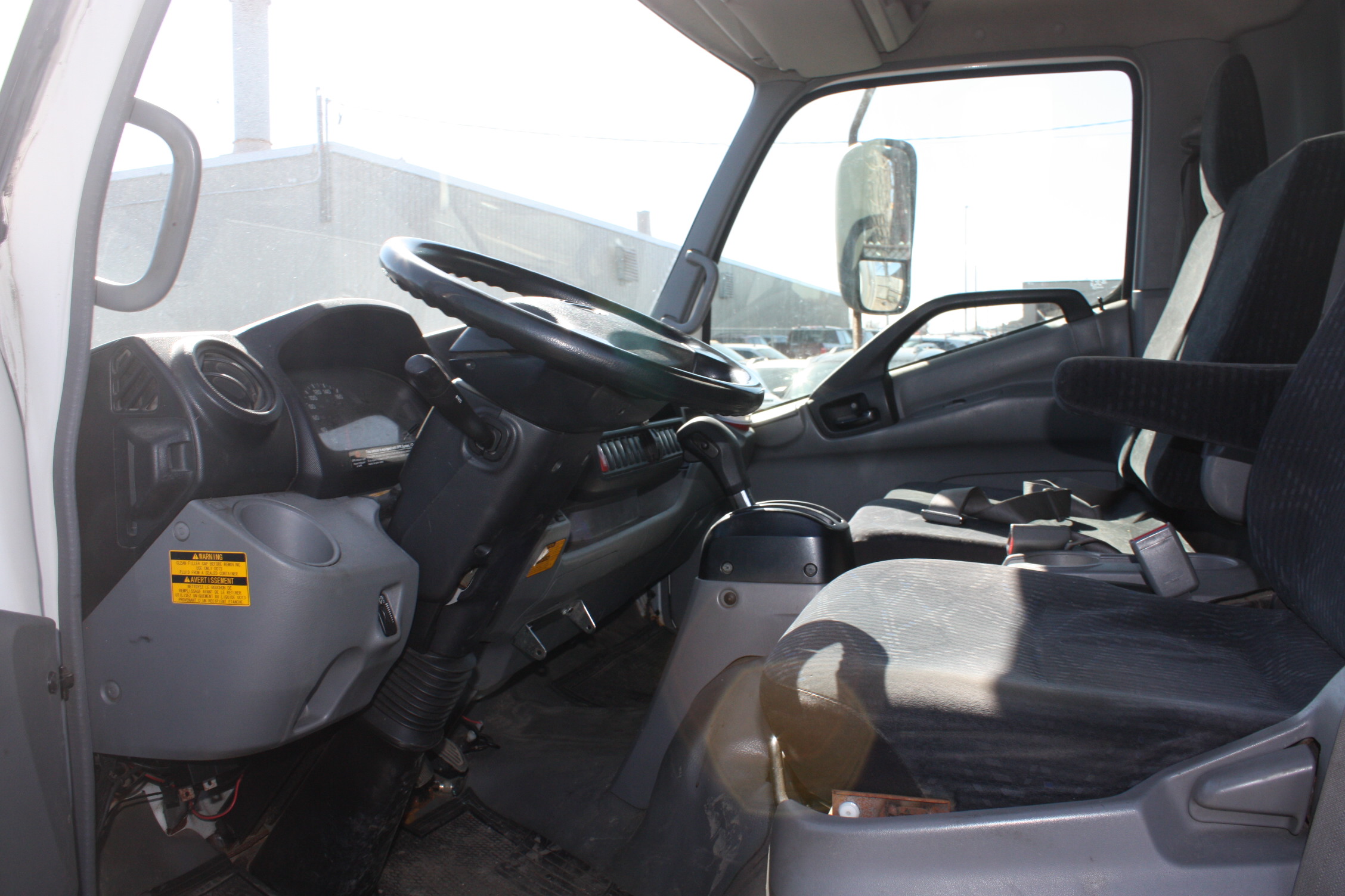 2017 HINO MODELE 195 CUBE 28&prime;