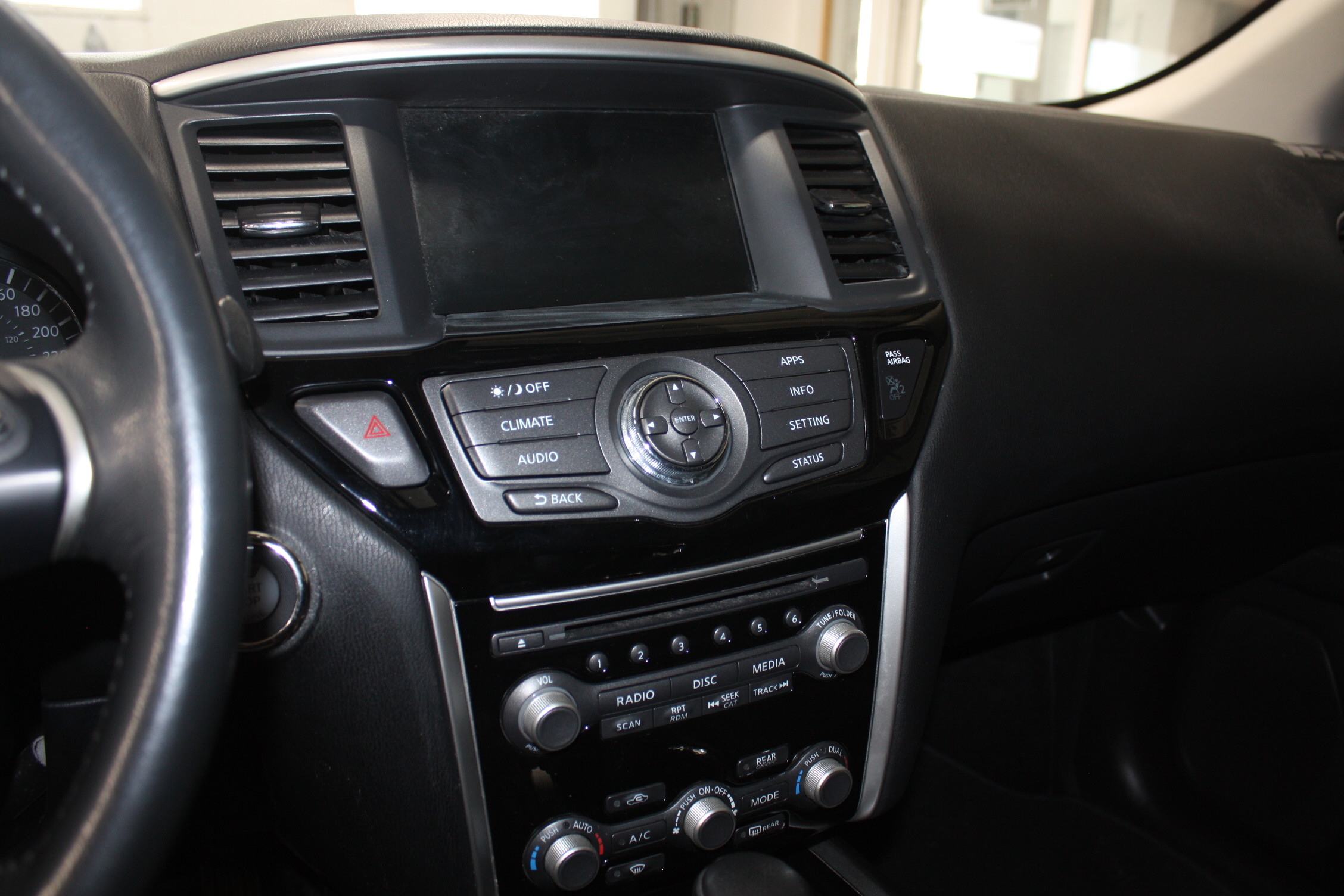 2017 NISSAN PATHFINDER SV AWD