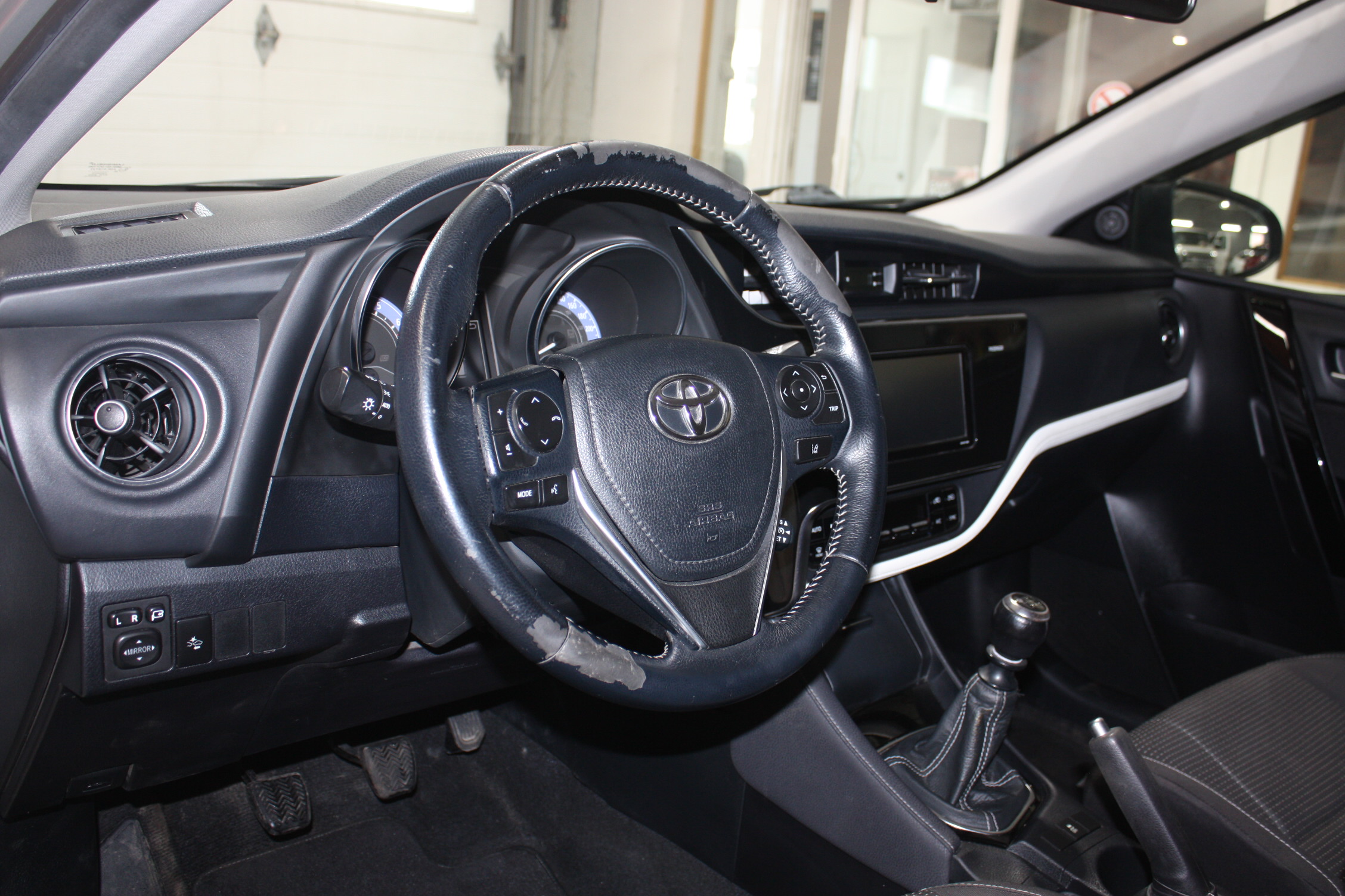 2017 TOYOTA COROLLA IM