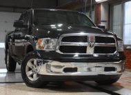 2016 RAM 1500 SXT QUAD CAB 4X4