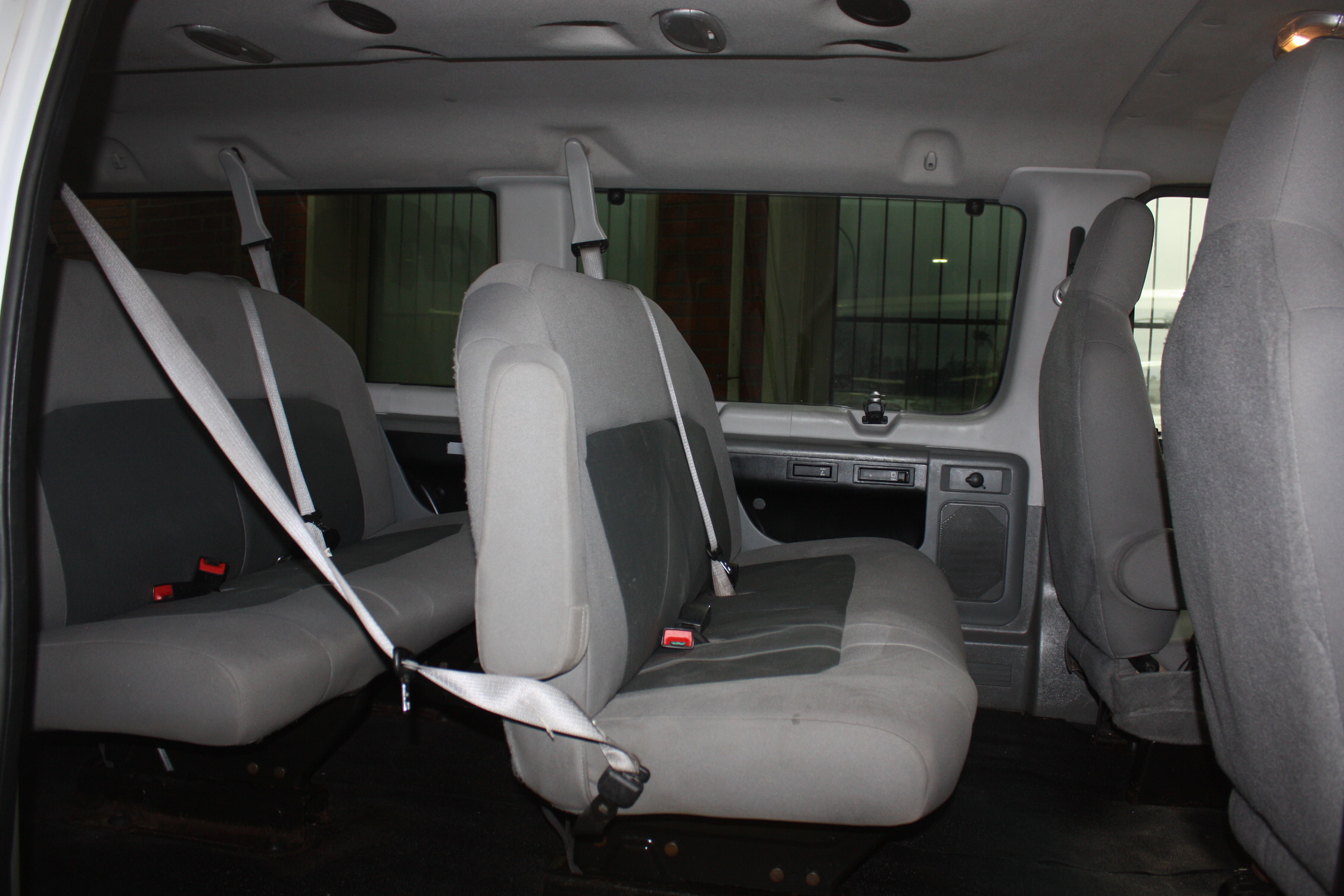 2013 FORD ECONOLINE WAGON 15 PASSAGERS