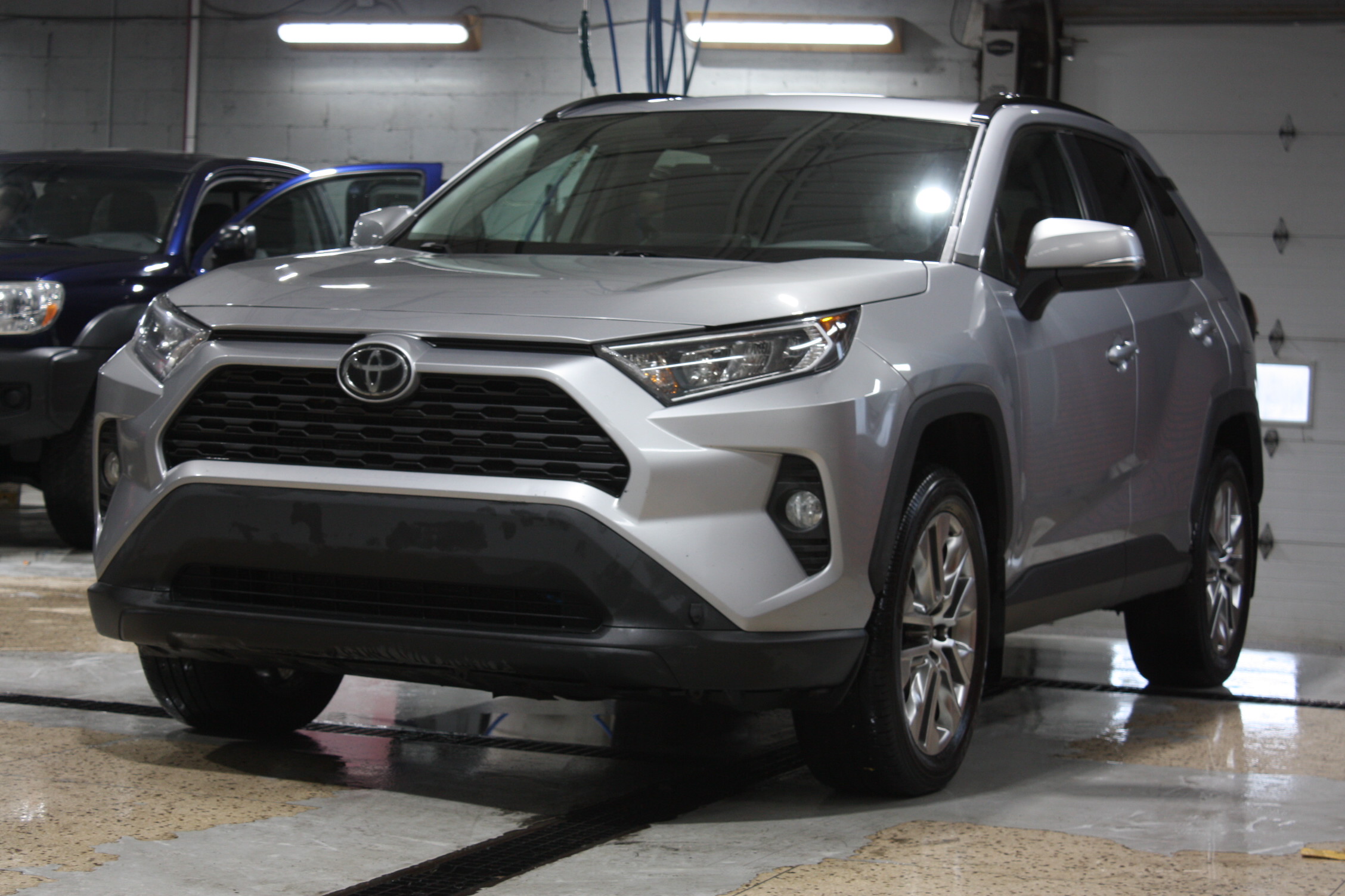 2021 TOYOTA RAV 4 XLE AWD