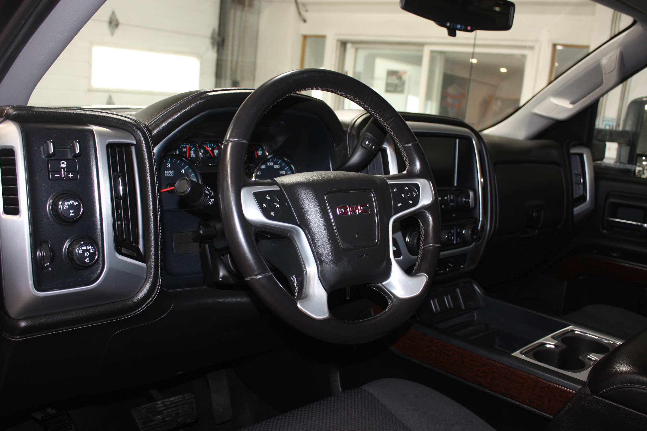 2018 GMC SIERRA 1500 SLE CREW CAB 4X4