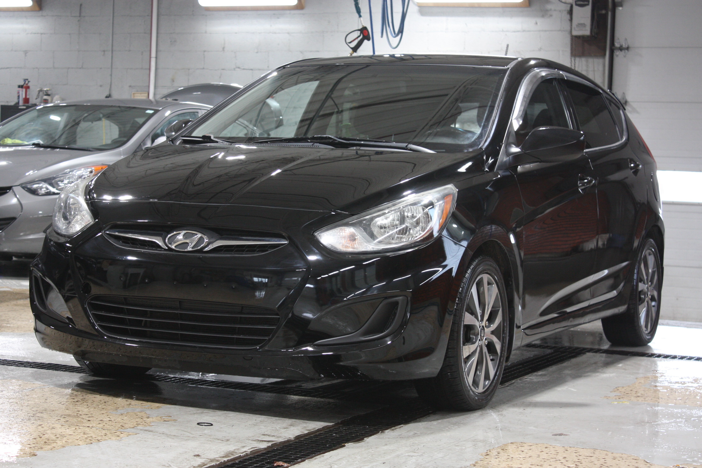 2013 HYUNDAI ACCENT HATCHBACK GL