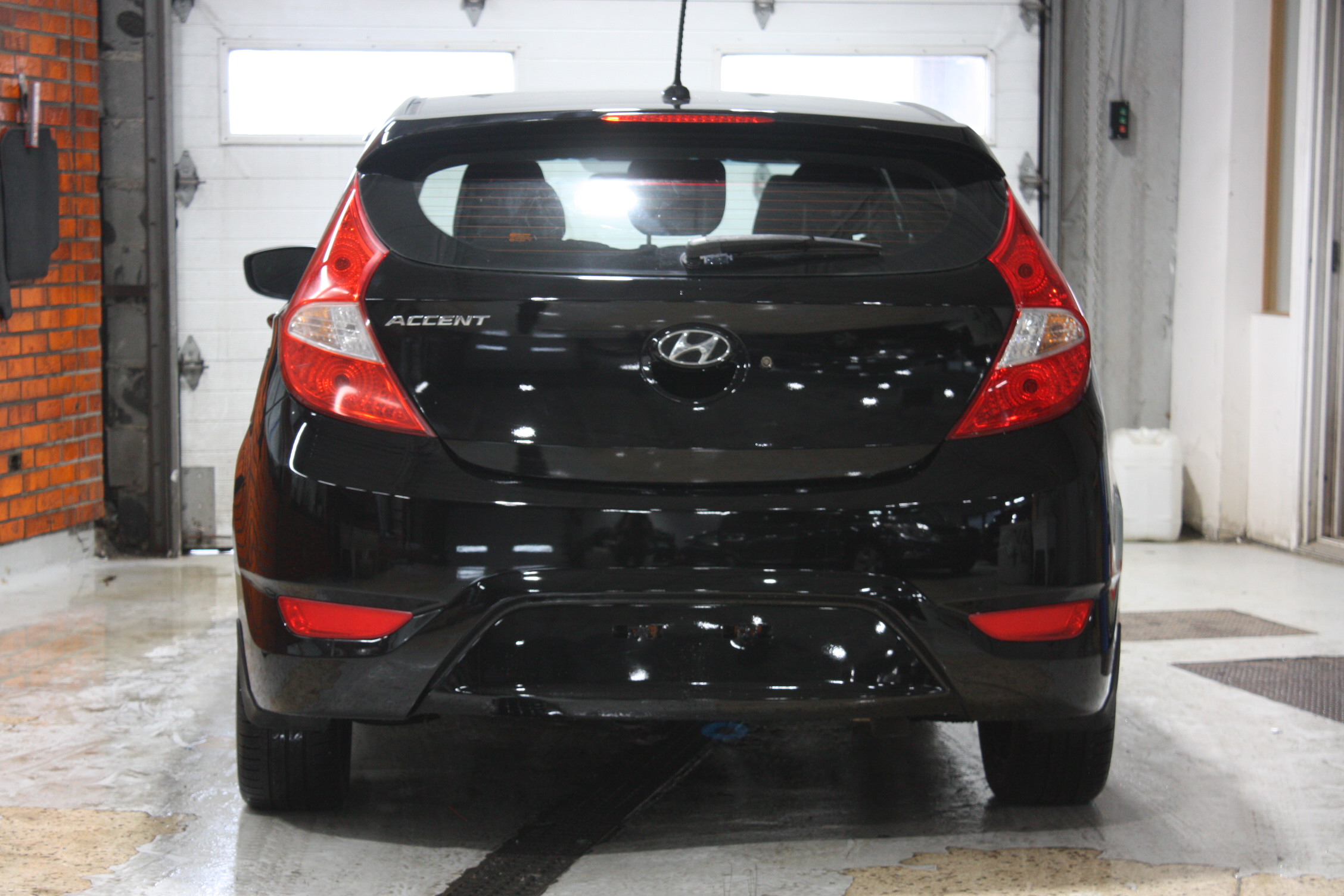 2013 HYUNDAI ACCENT HATCHBACK GL