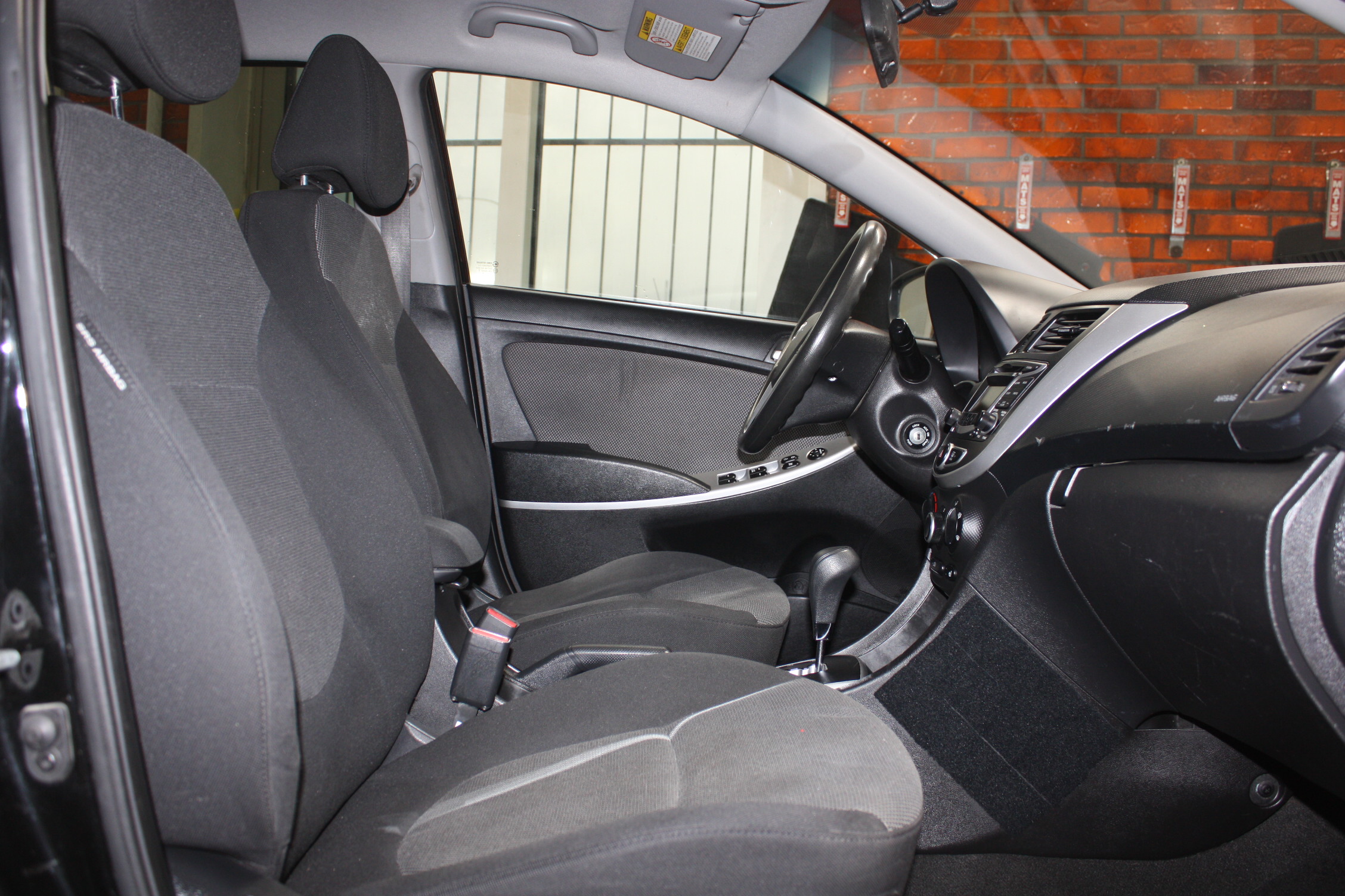 2013 HYUNDAI ACCENT HATCHBACK GL