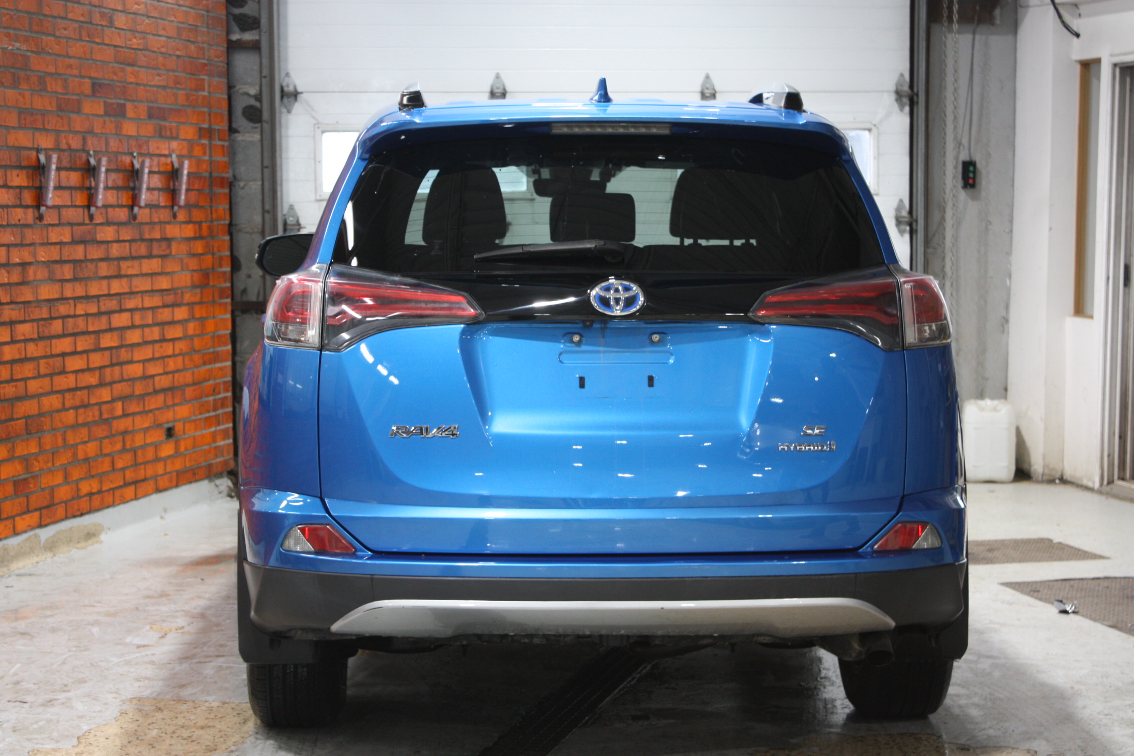 2017 TOYOTA RAV 4 SE HYBRIDE AWD