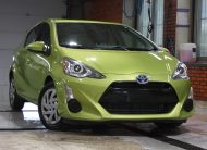 2015 TOYOTA PRIUS C TECH