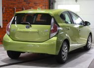 2015 TOYOTA PRIUS C TECH
