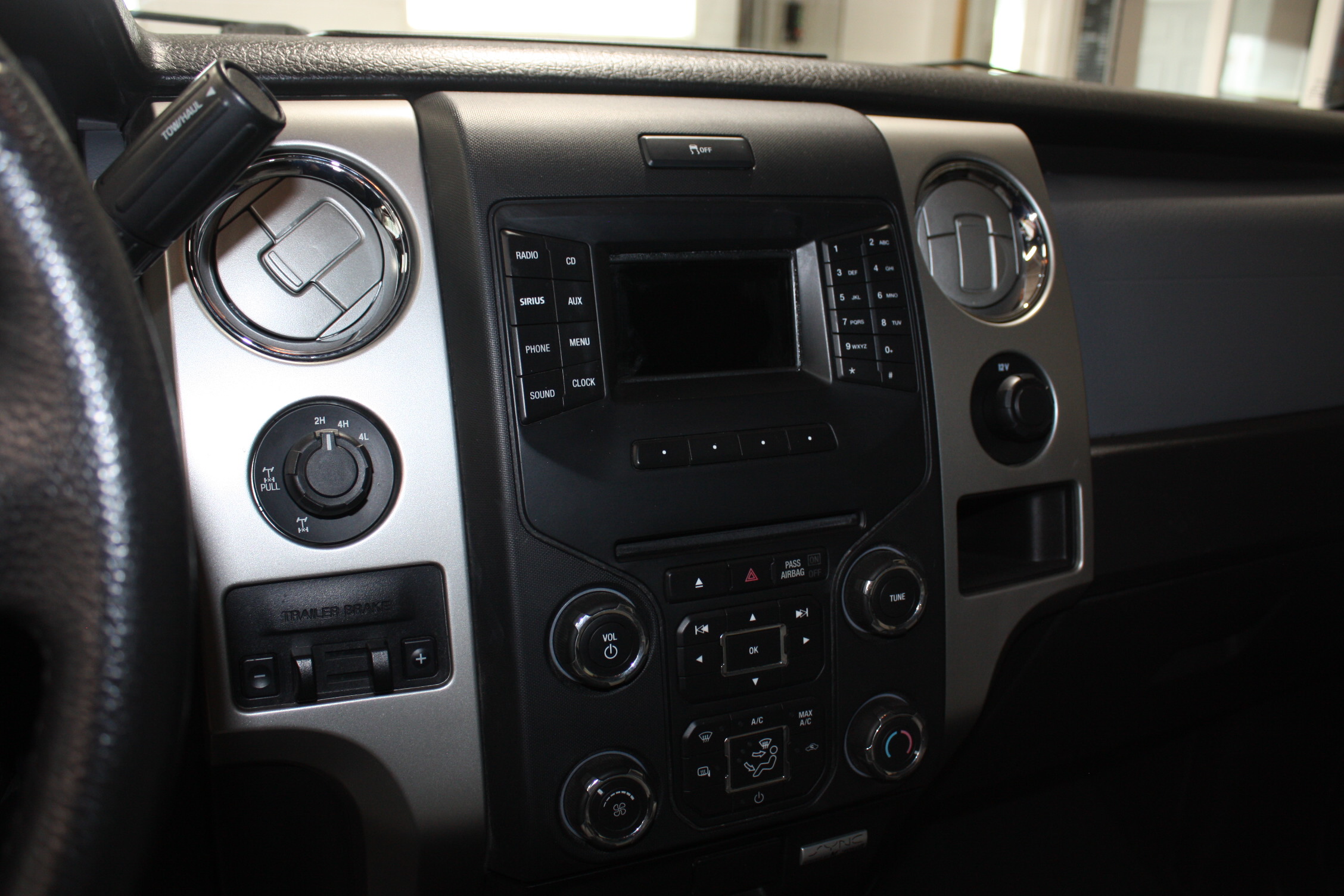 2014 FORD F-150 SUPERCREW XTR 4X4