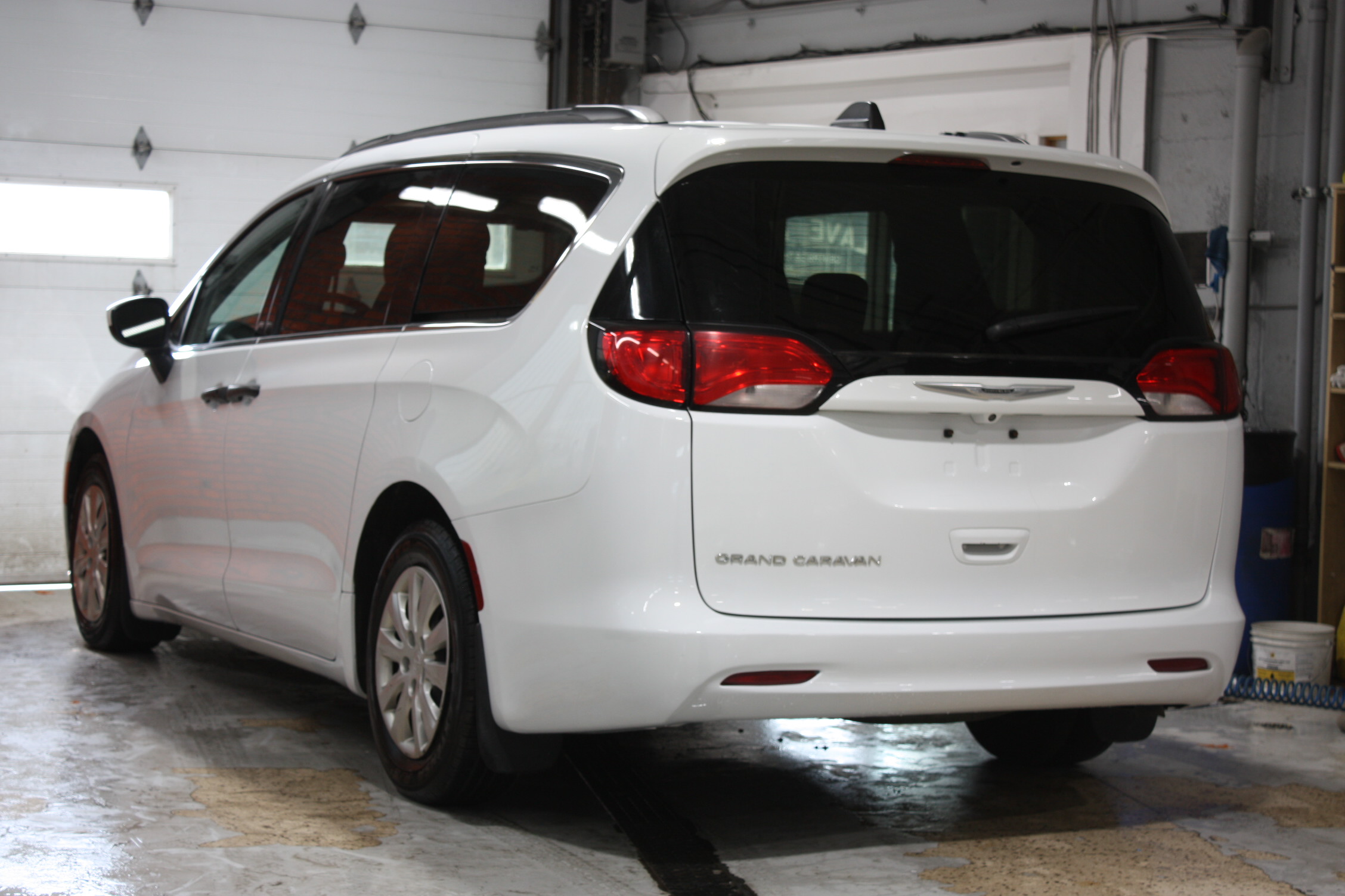 2021 CHRYSLER GRAND CARAVAN SE