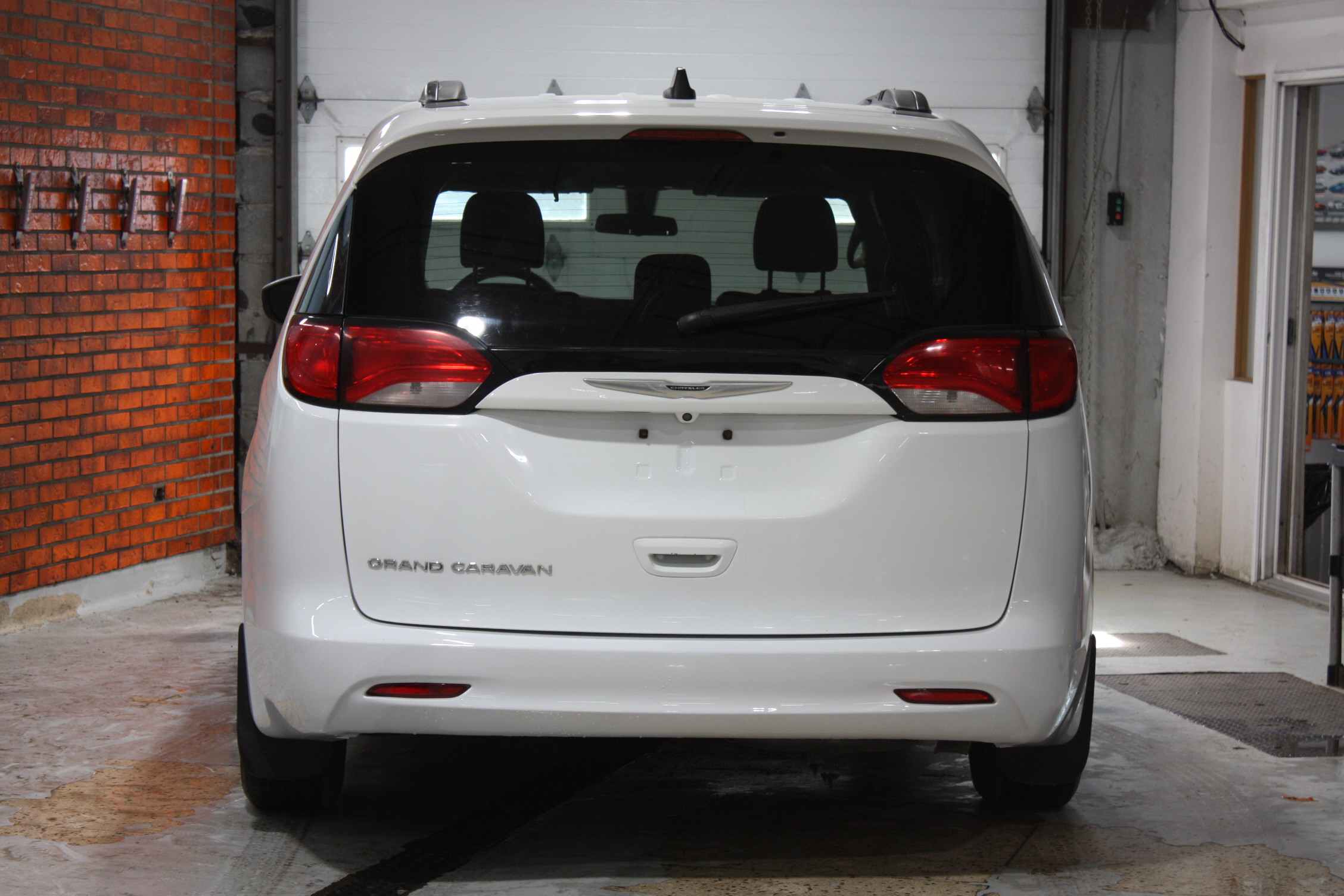 2021 CHRYSLER GRAND CARAVAN SE