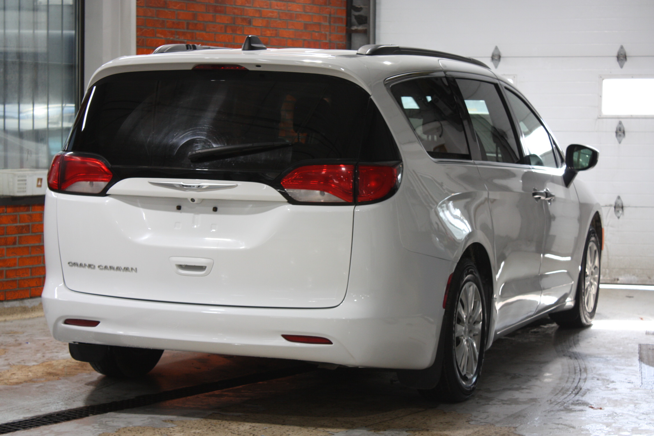 2021 CHRYSLER GRAND CARAVAN SE