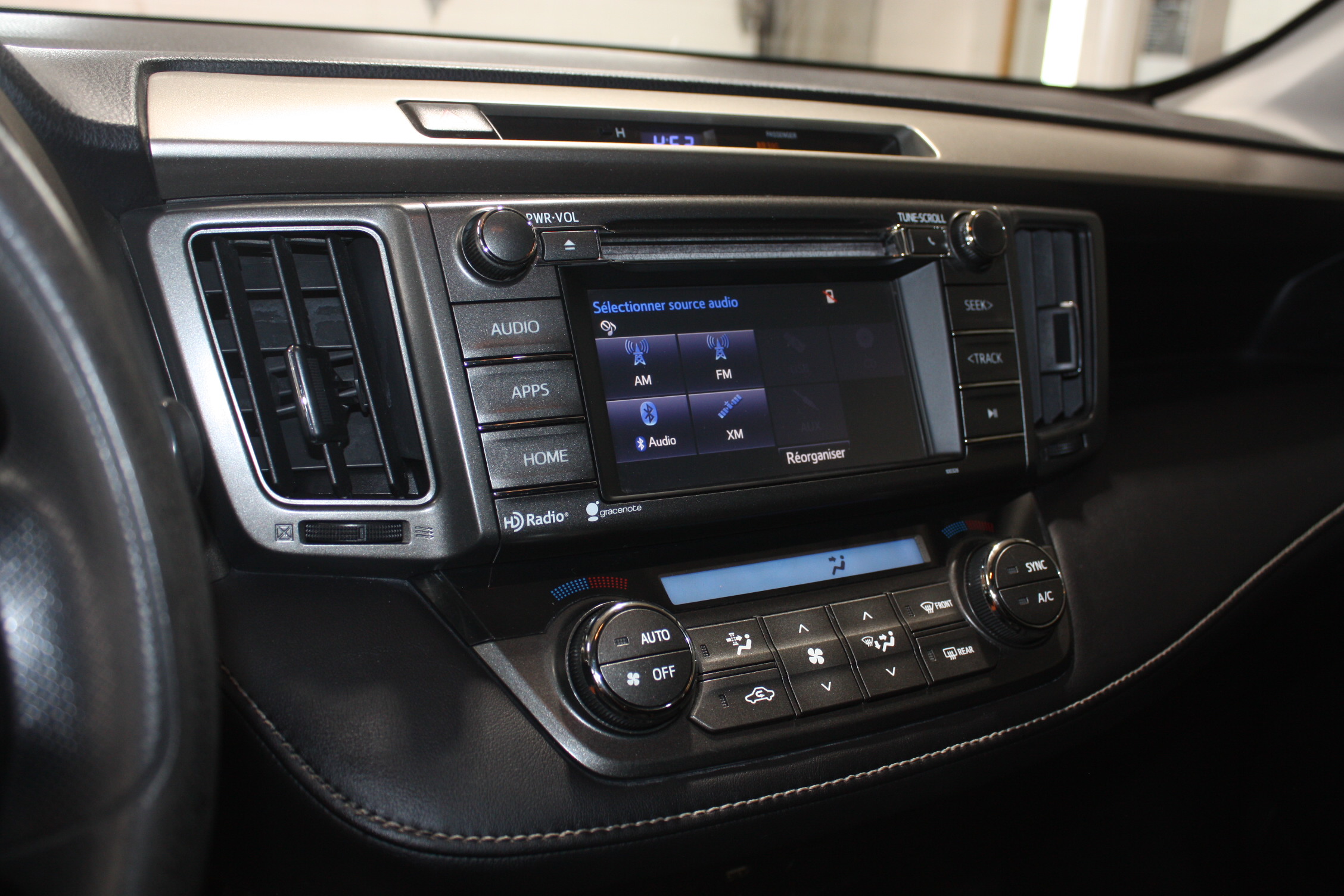 2015 TOYOTA RAV 4