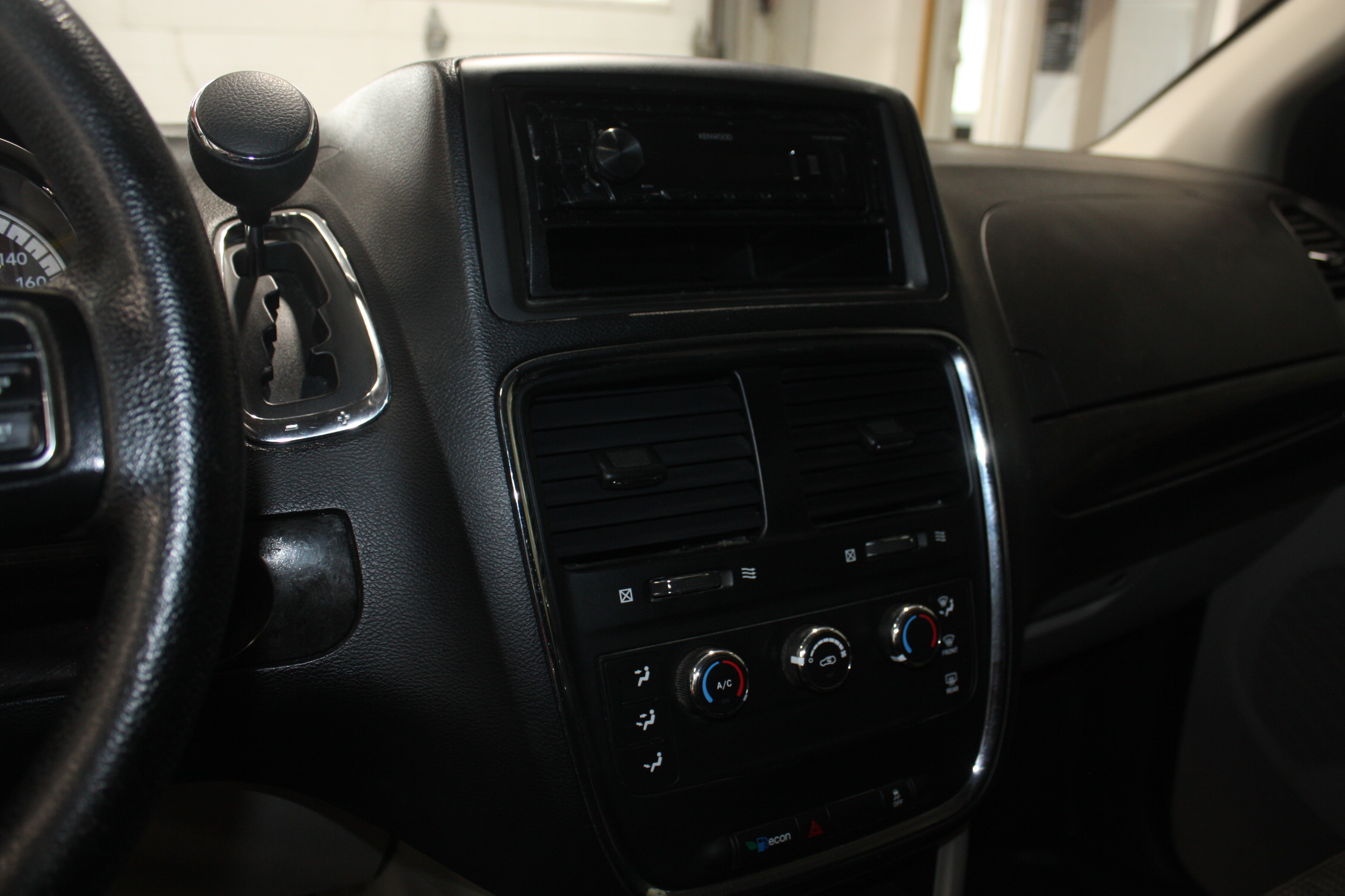 2017 DODGE GRAND CARAVAN SXT STOW AND GO