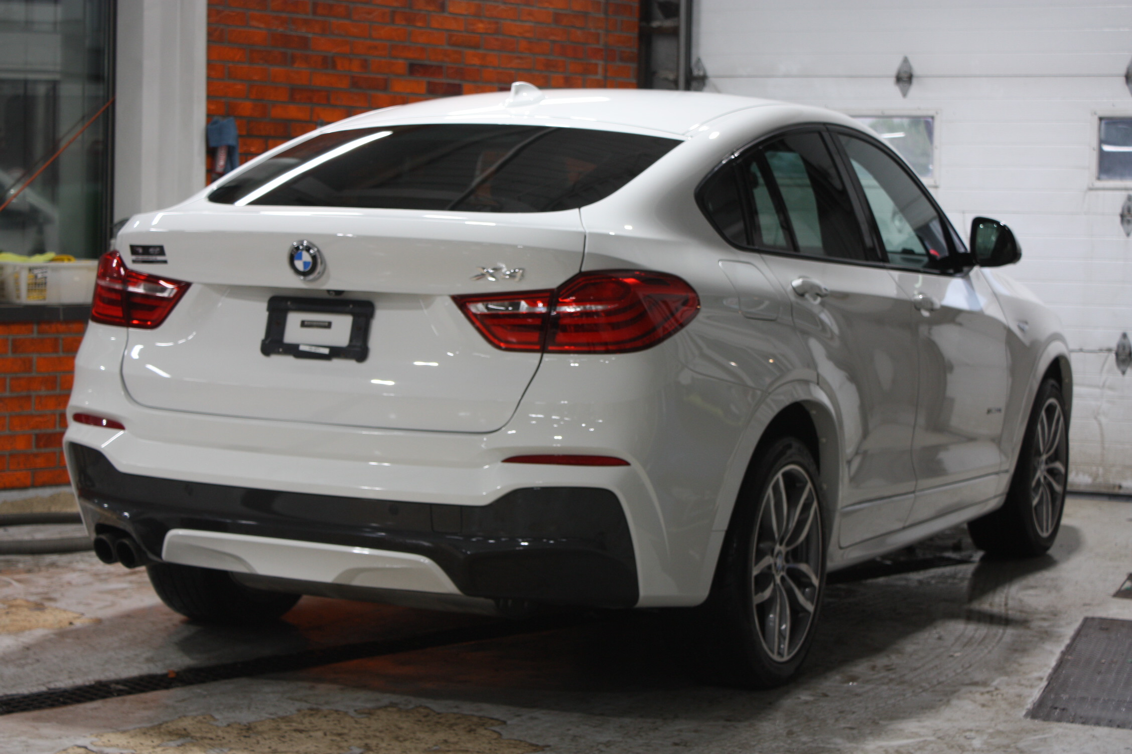 2015 BMW X4 28i X-DRIVE