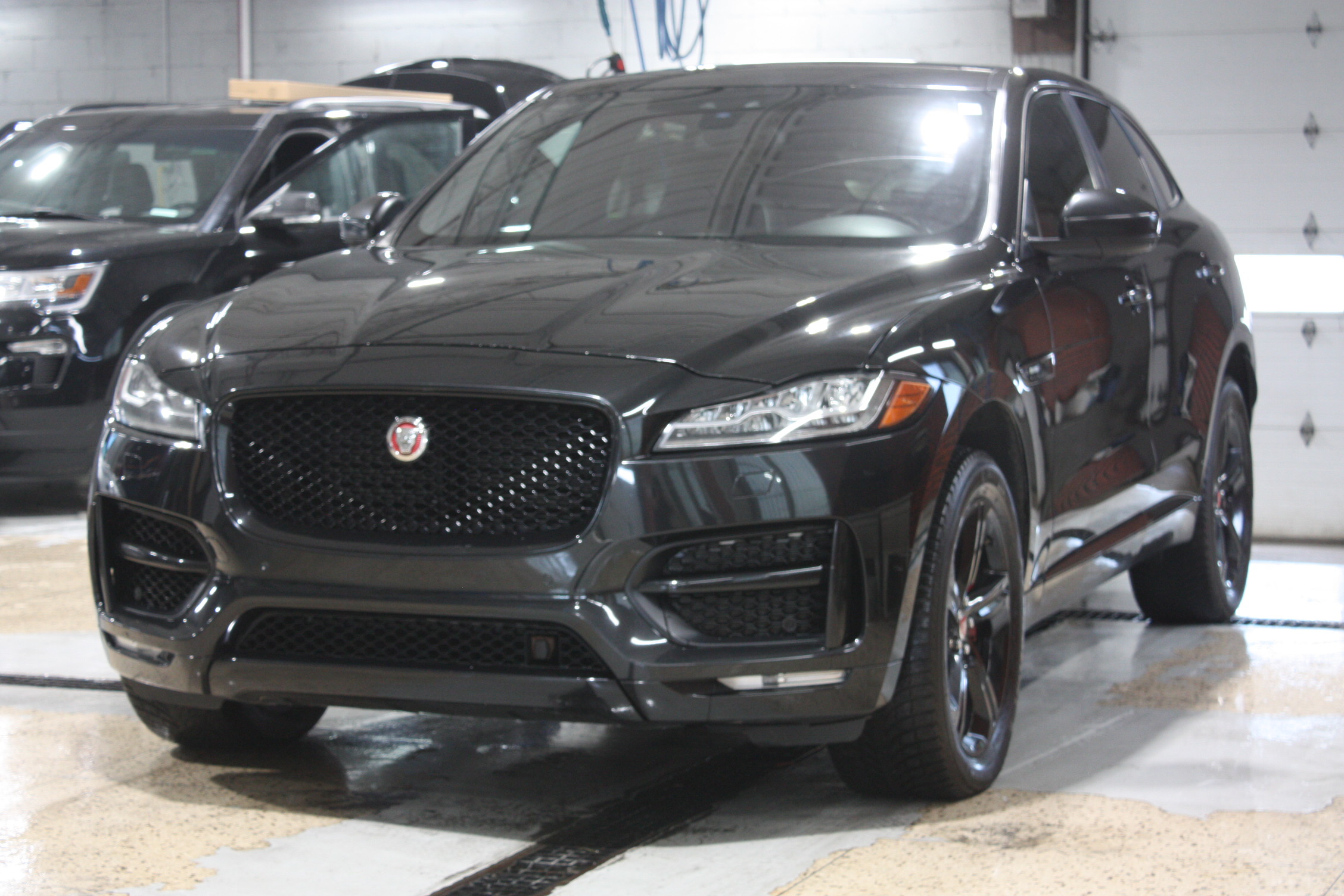 2017 JAGUAR F-PACE 35R-SPORT