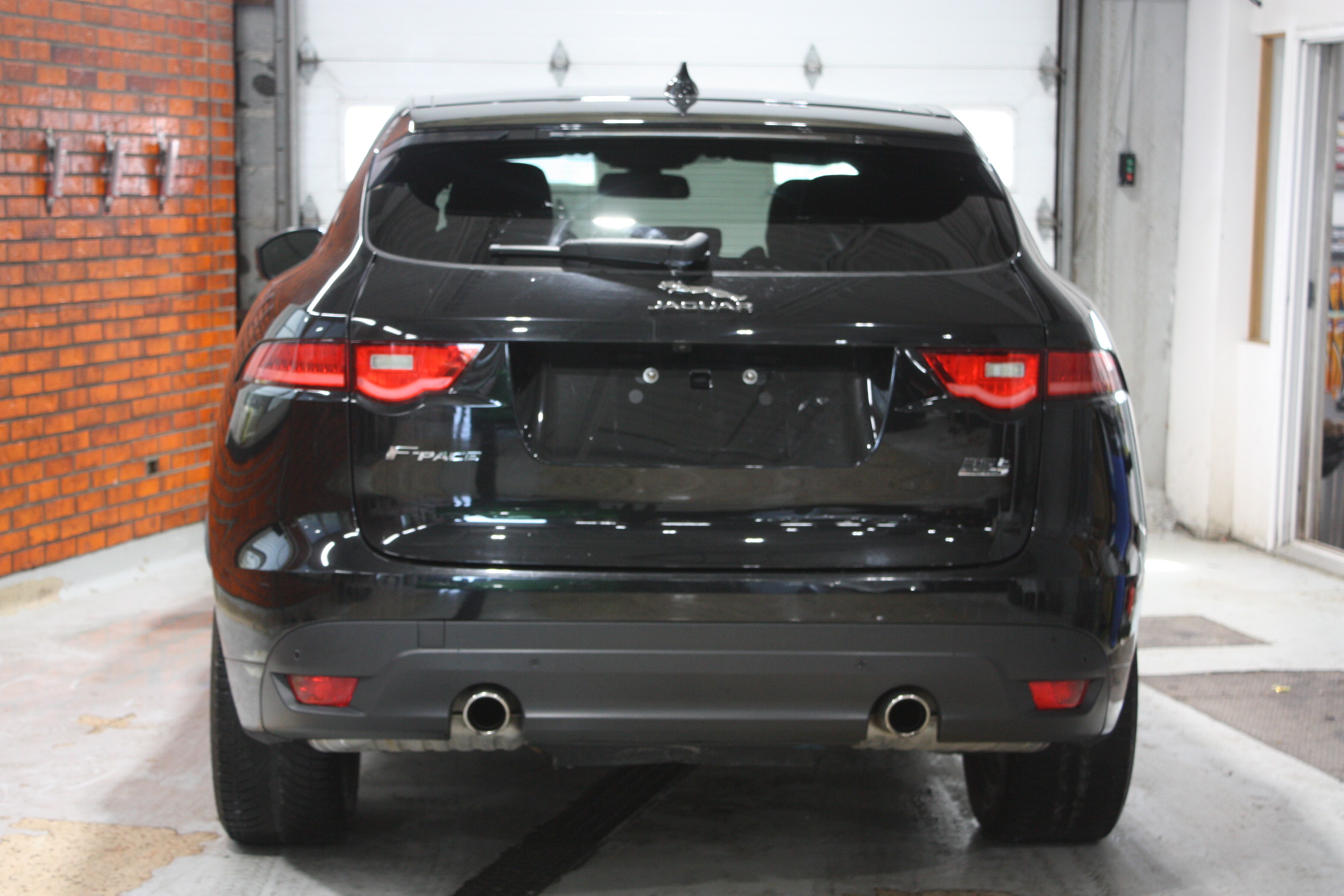 2017 JAGUAR F-PACE 35R-SPORT