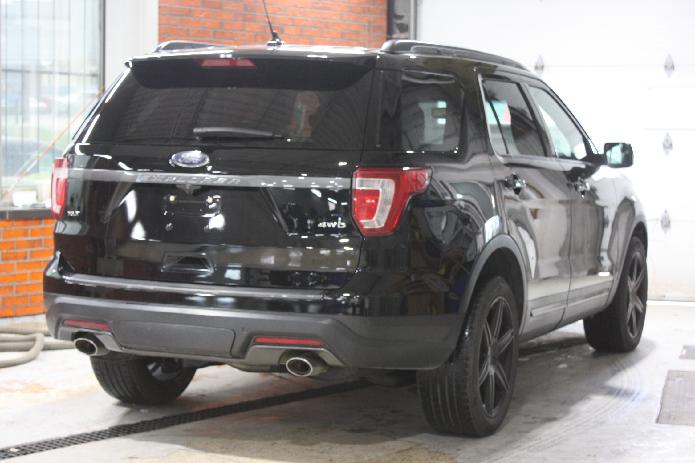 2018 FORD EXPLORER XLT AWD