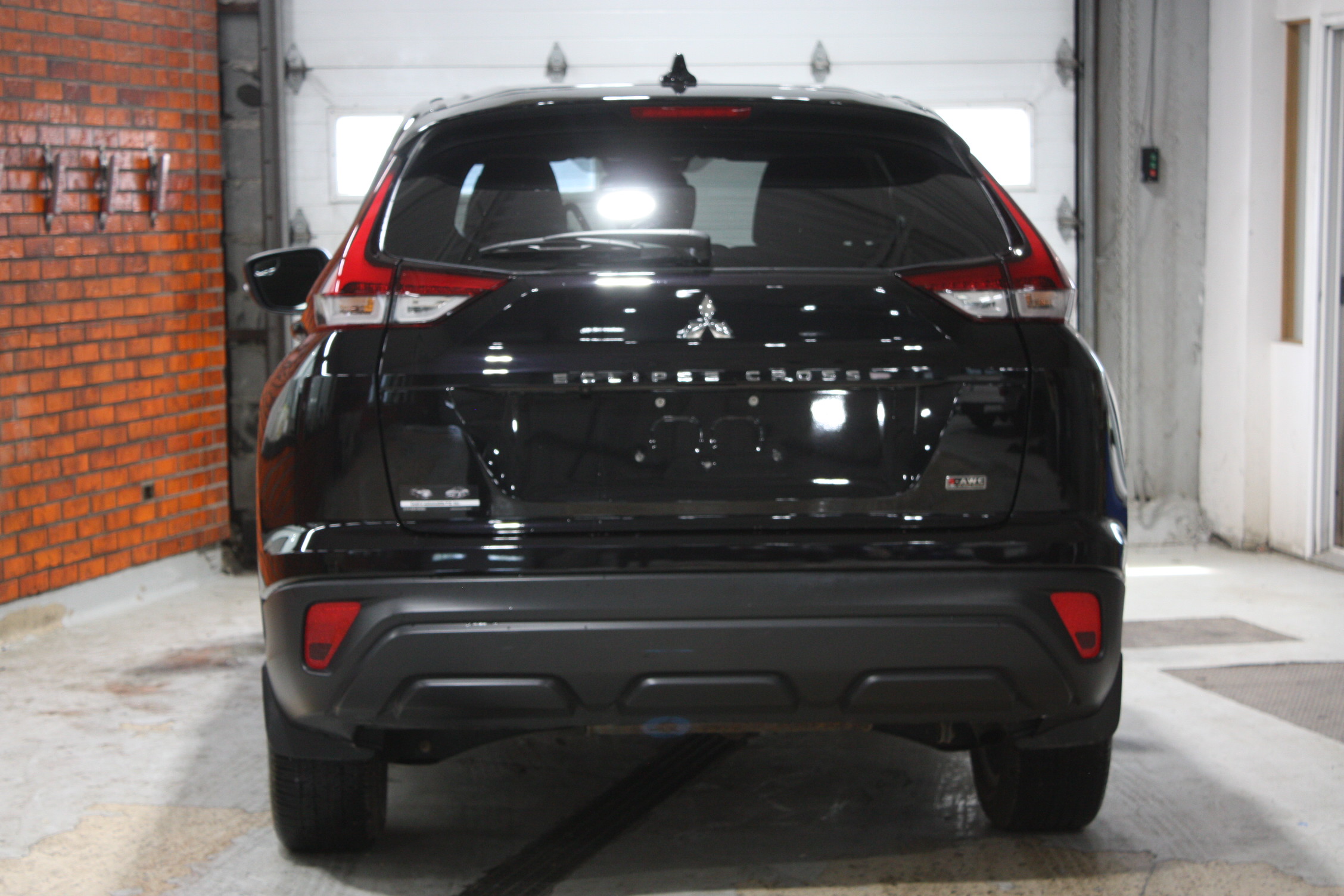2023 MITSUBISHI ECLIPSE CROSS ES AWD