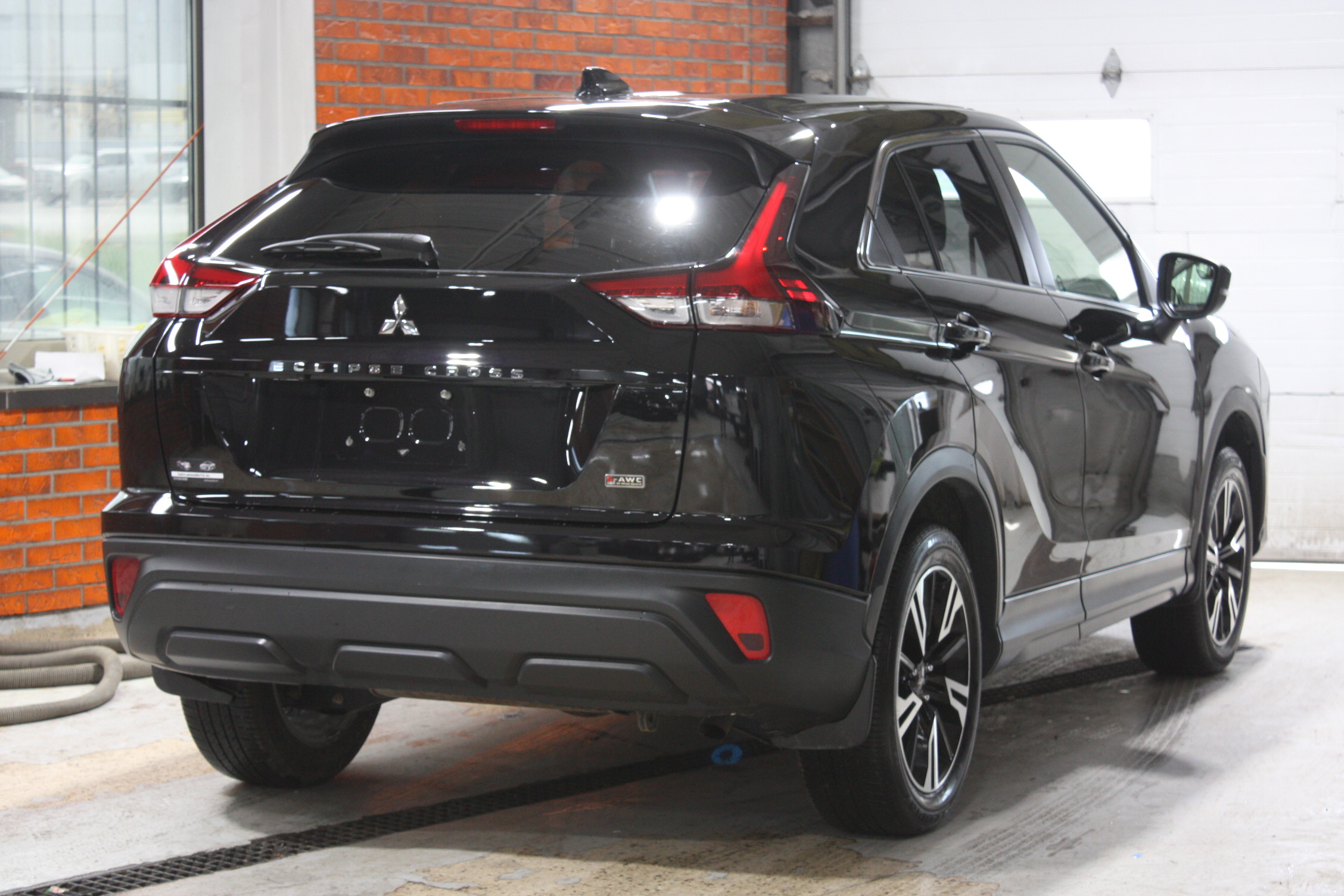 2023 MITSUBISHI ECLIPSE CROSS ES AWD