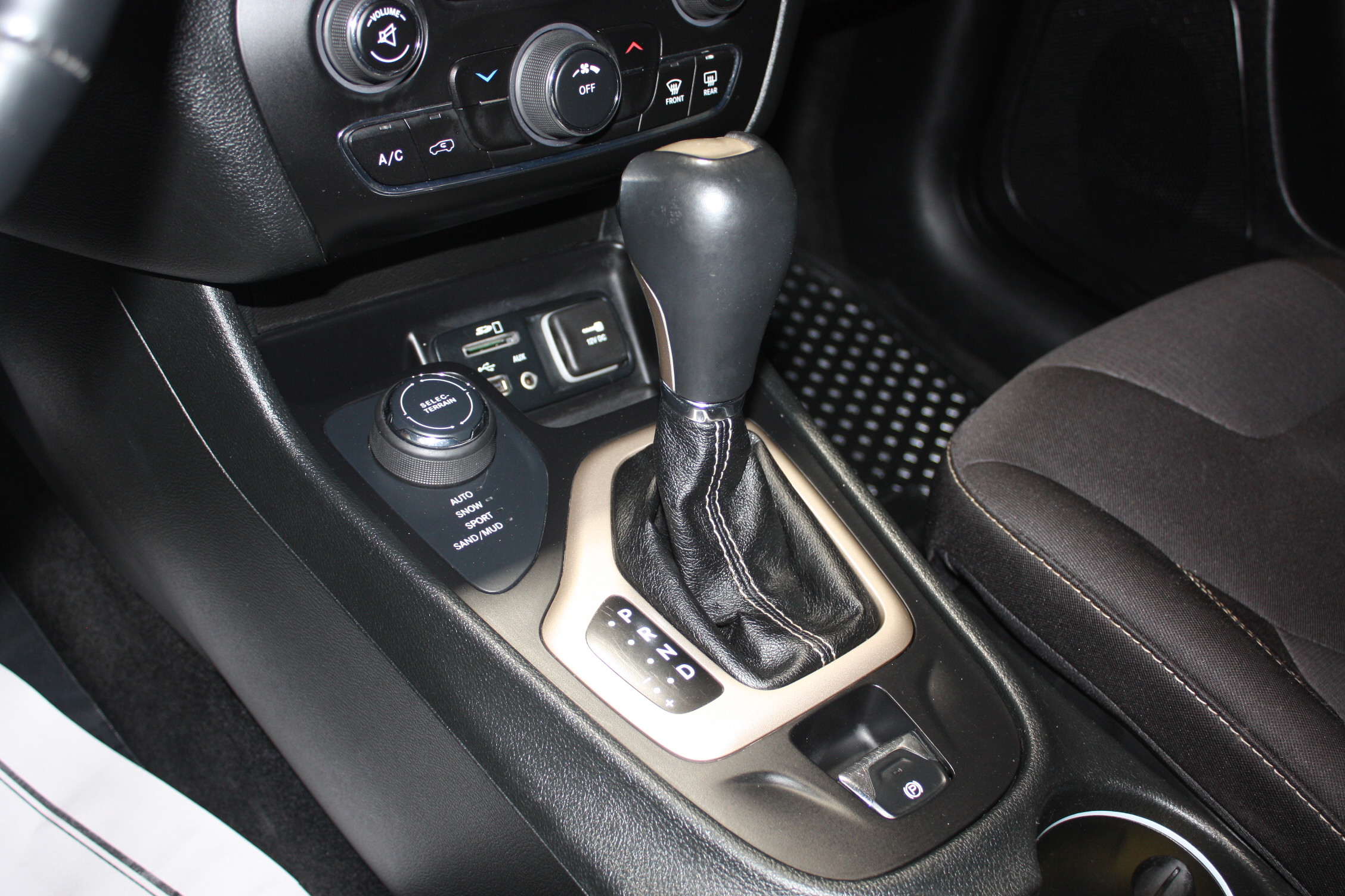 2015 JEEP CHEROKEE