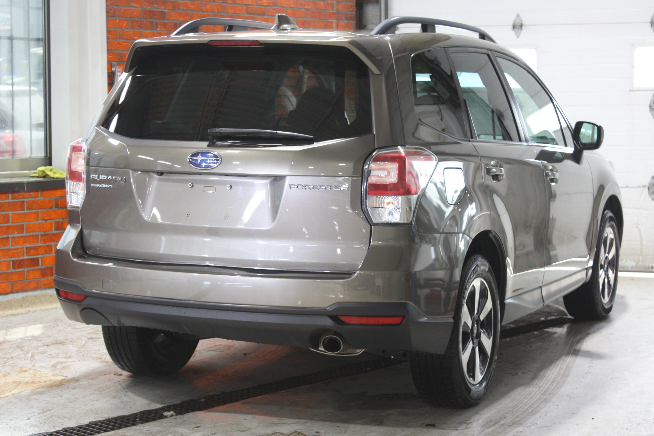 2018 SUBARU FORESTER TOURING AWD