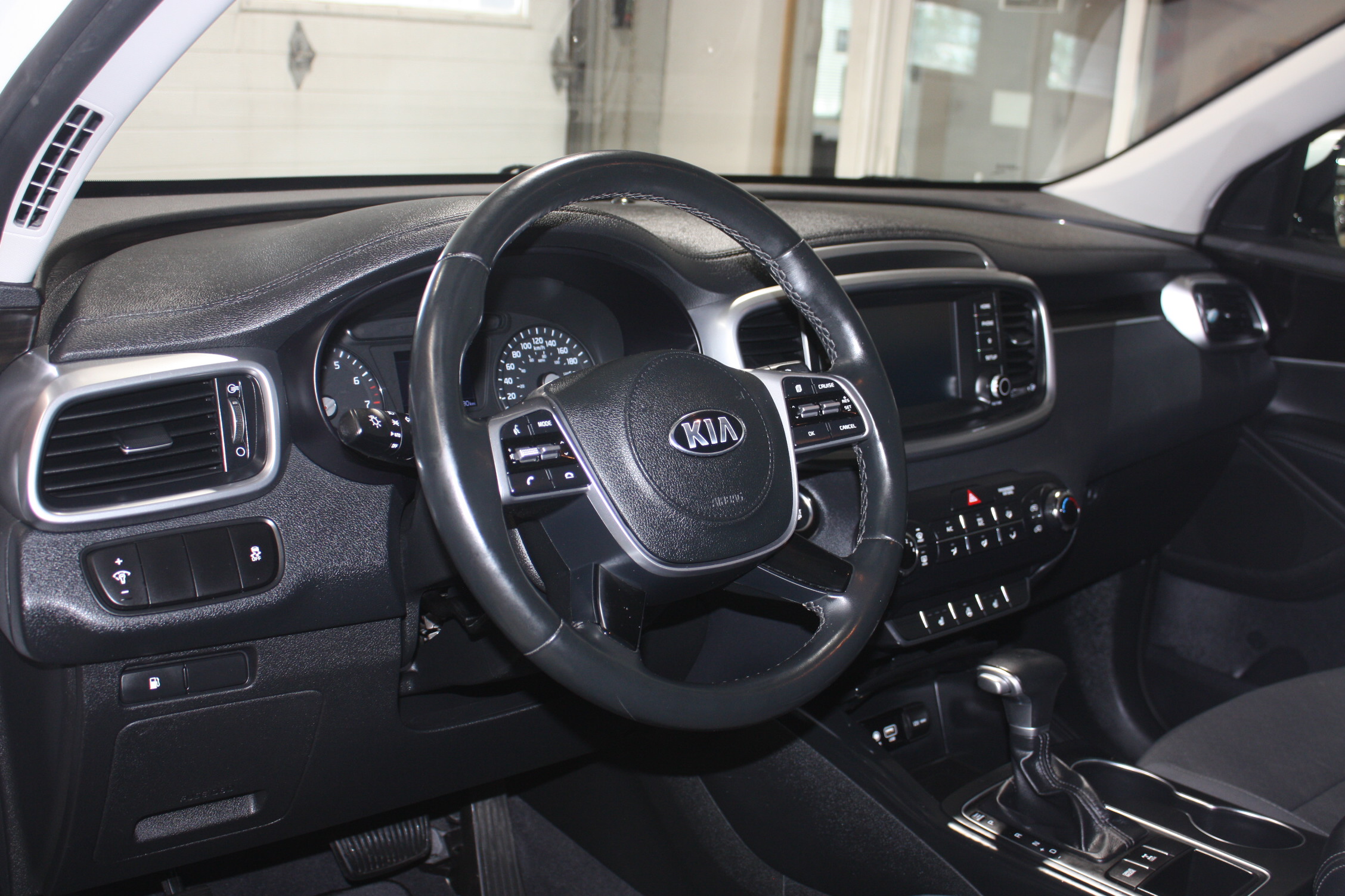 2019 KIA SORENTO LX AWD 2.4L 5 PASSAGERS