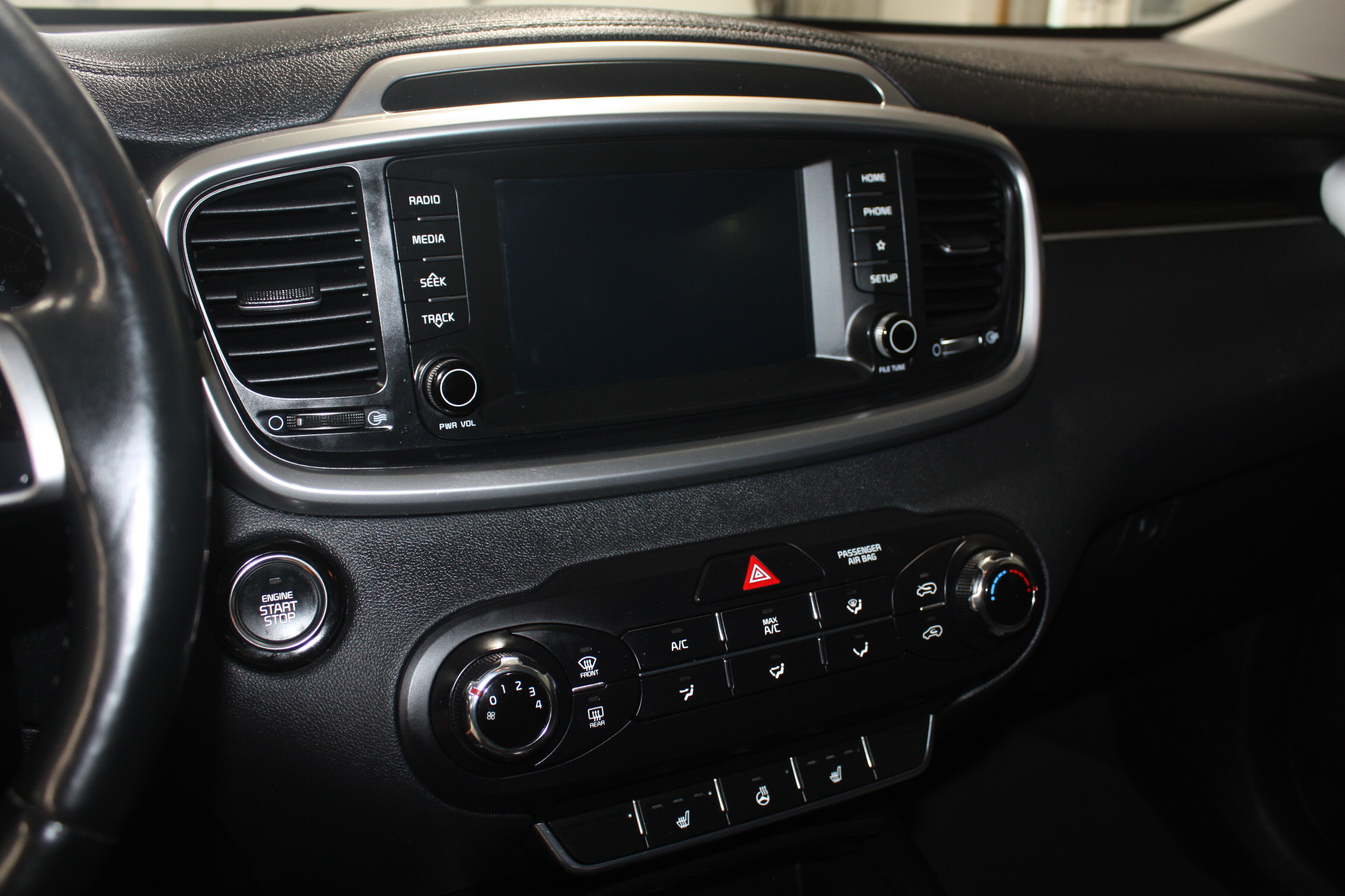 2019 KIA SORENTO LX AWD 2.4L 5 PASSAGERS