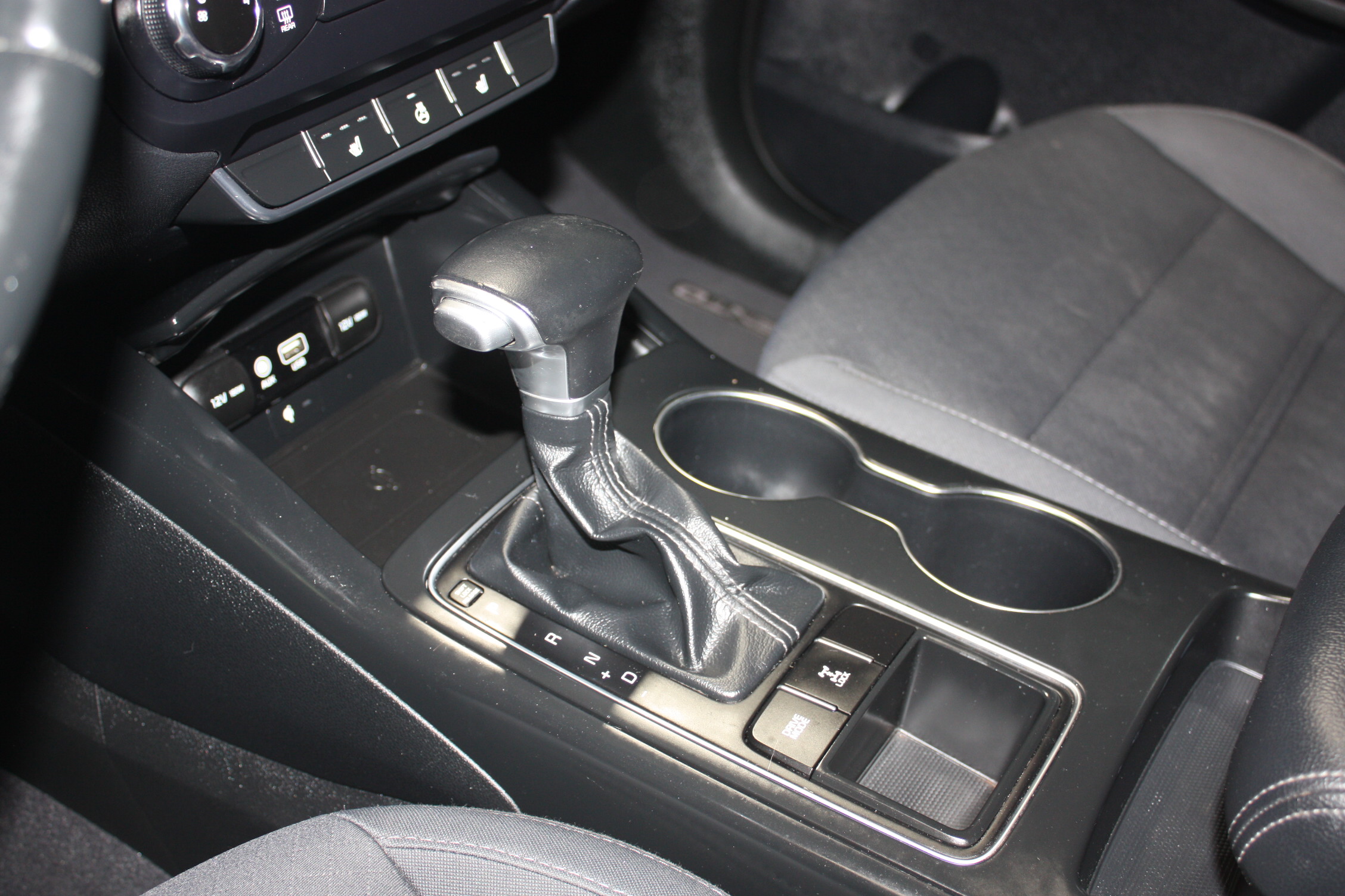 2019 KIA SORENTO LX AWD 2.4L 5 PASSAGERS