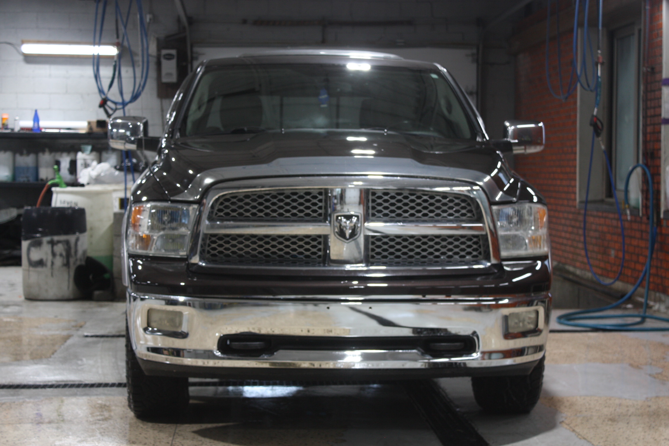 2011 RAM 1500 LARAMIE 4X4