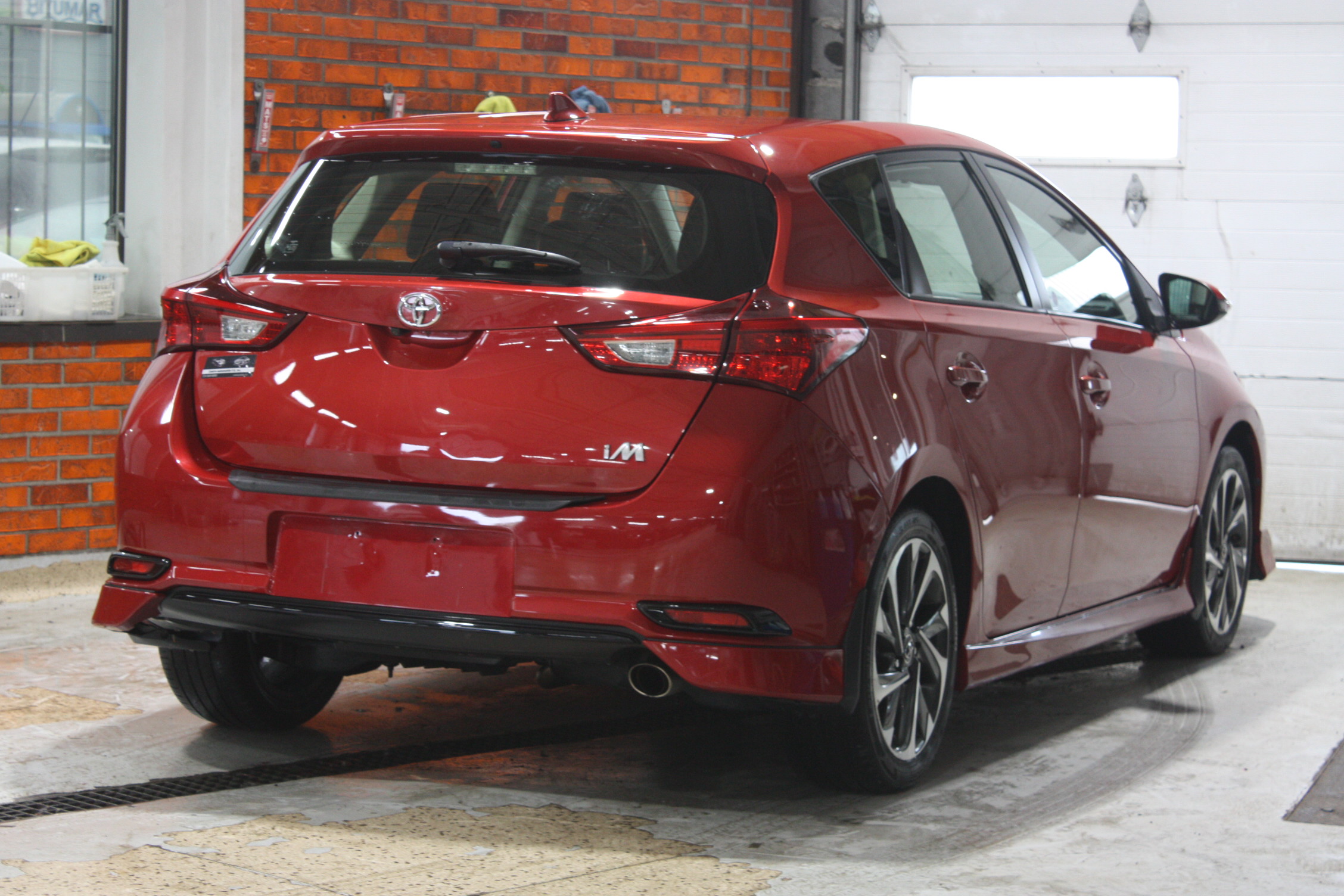 2018 TOYOTA COROLLA IM