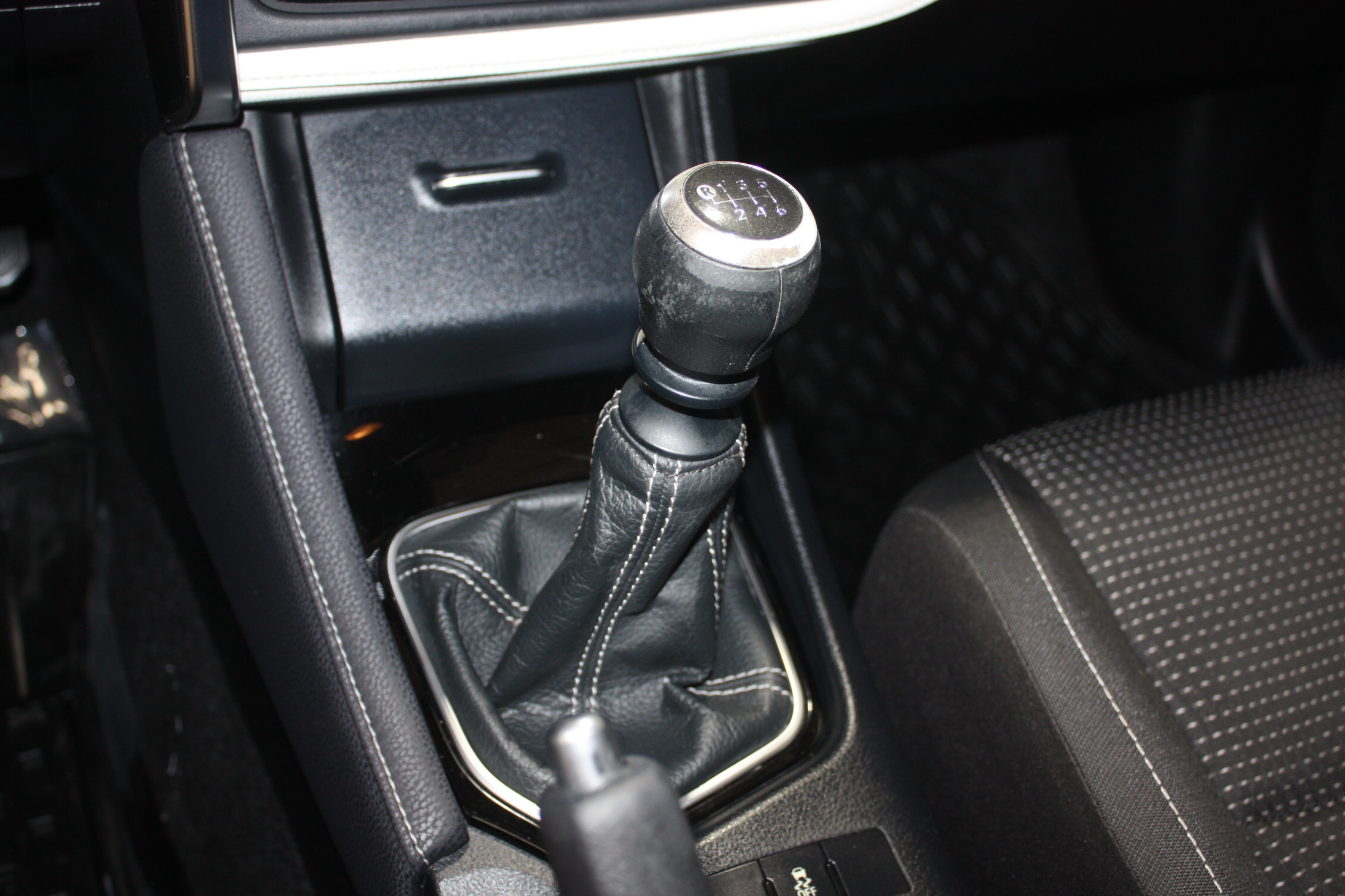 2018 TOYOTA COROLLA IM