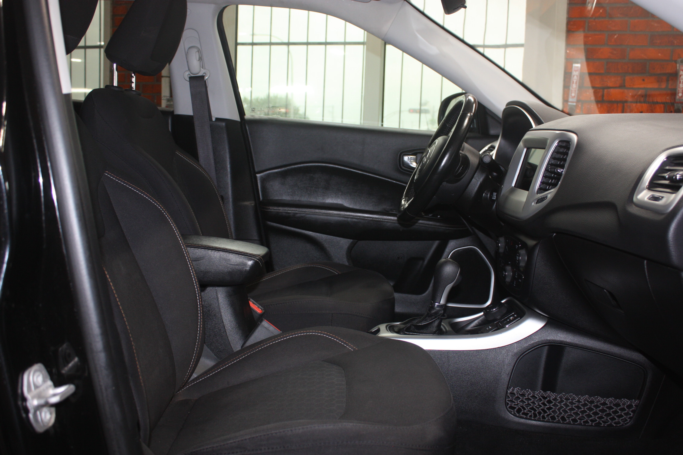 2019 JEEP COMPASS UPLAND 4X4
