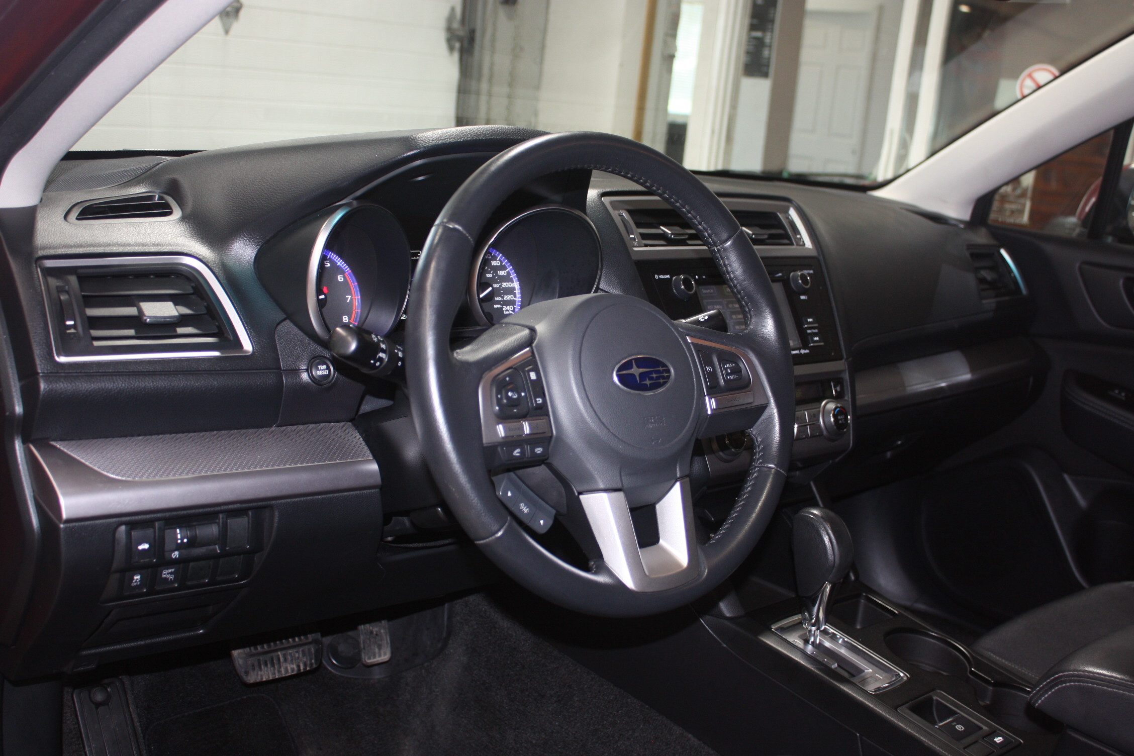 2015 SUBARU LEGACY TOURING AWD 2.5i