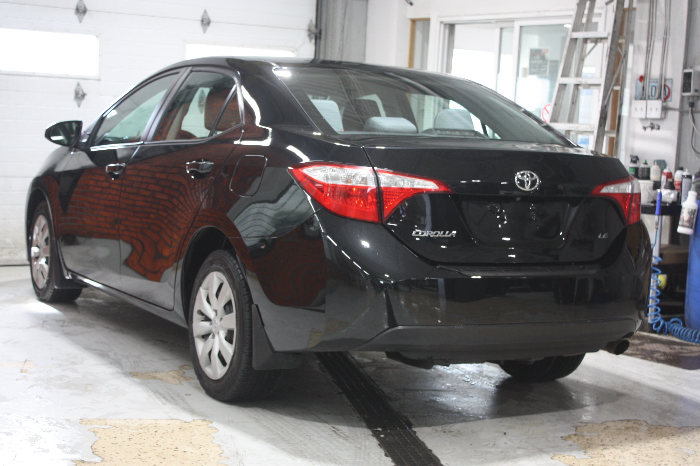2015 TOYOTA COROLLA LE
