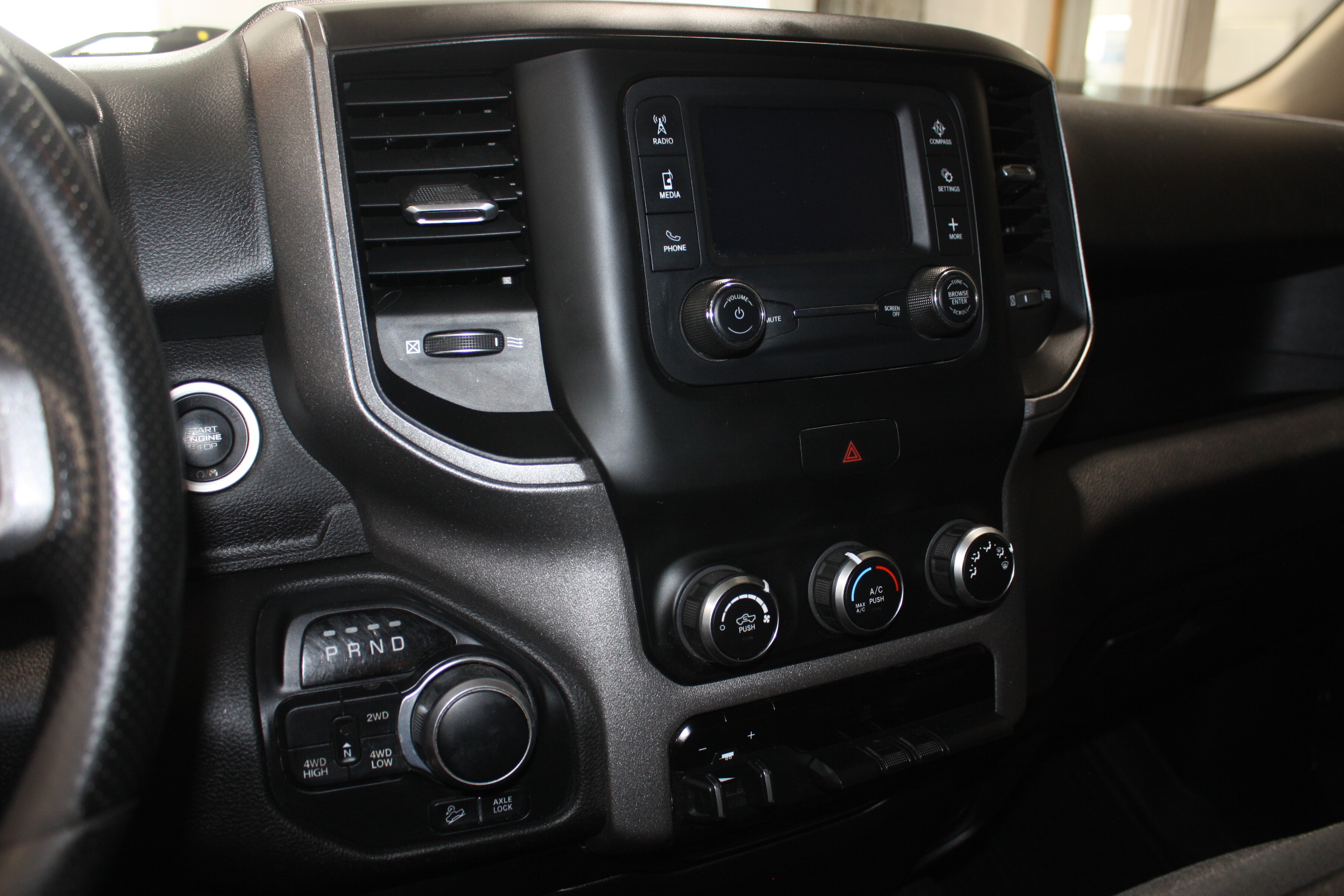 2019 RAM 1500 TRADESMAN 4X4 HEMI