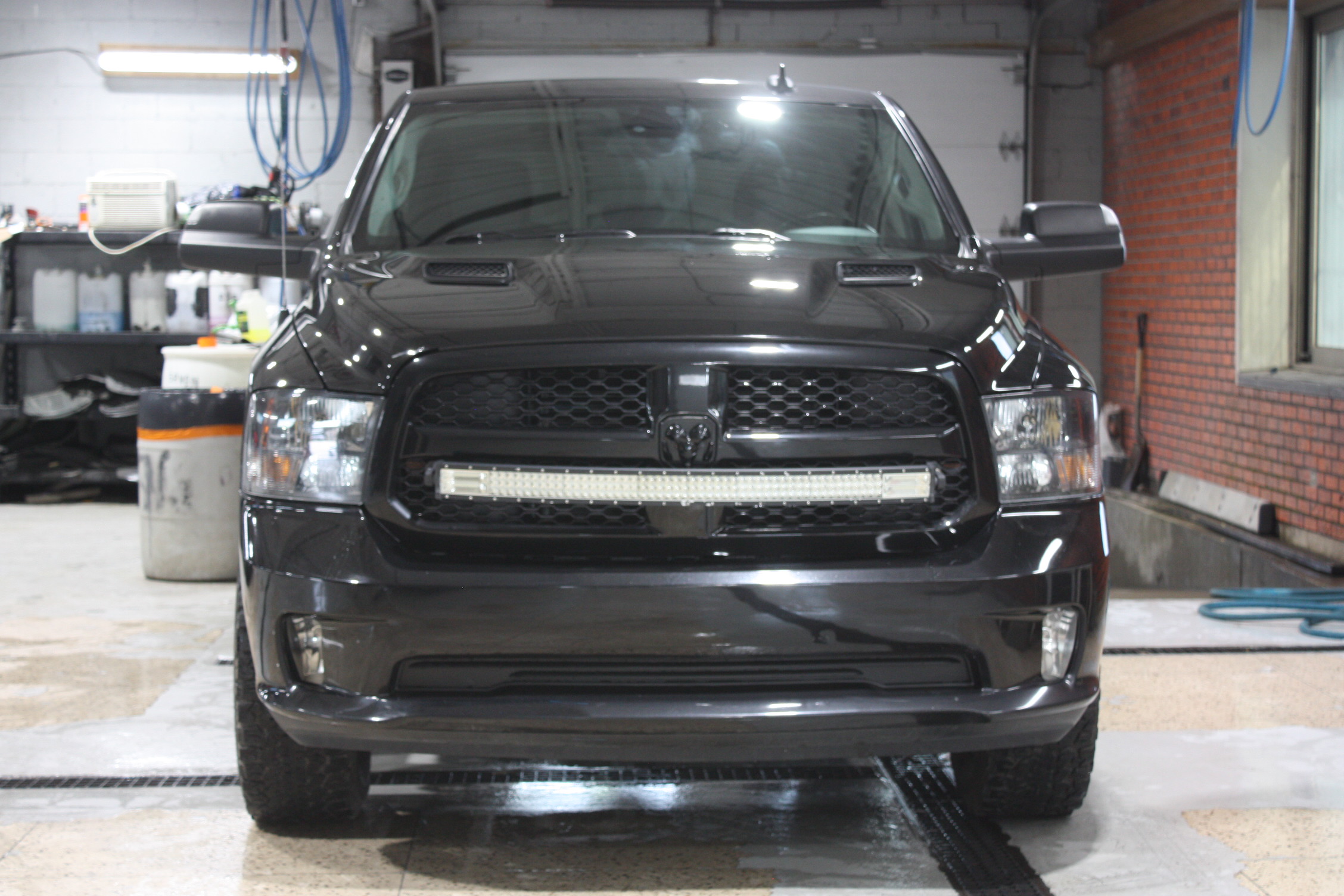 2022 RAM 1500 CLASSIC EXPRESS CREW CAB 4X4