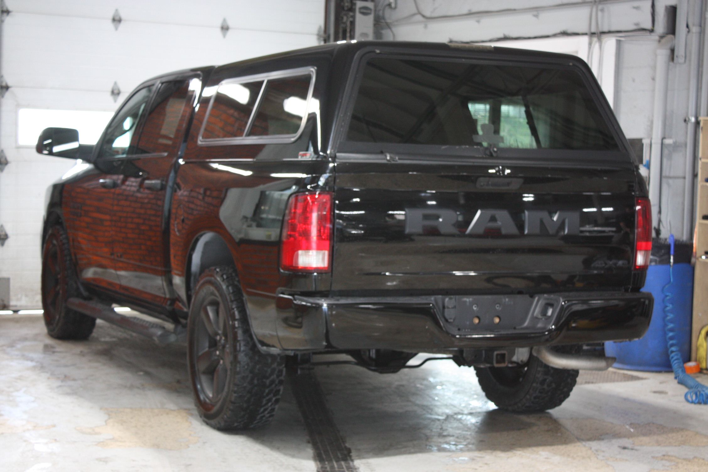 2022 RAM 1500 CLASSIC EXPRESS CREW CAB 4X4