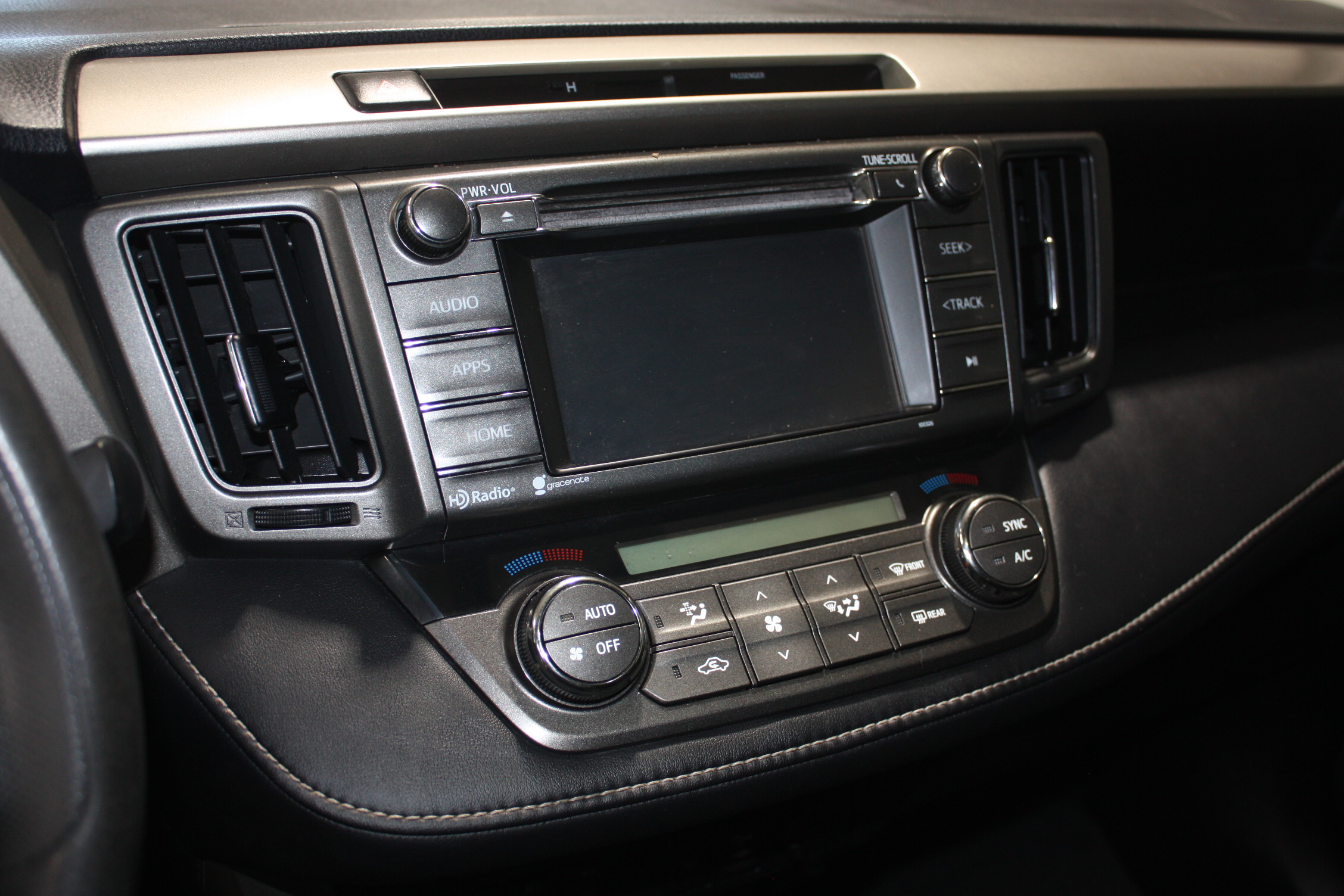 2014 TOYOTA RAV4 XLE AWD