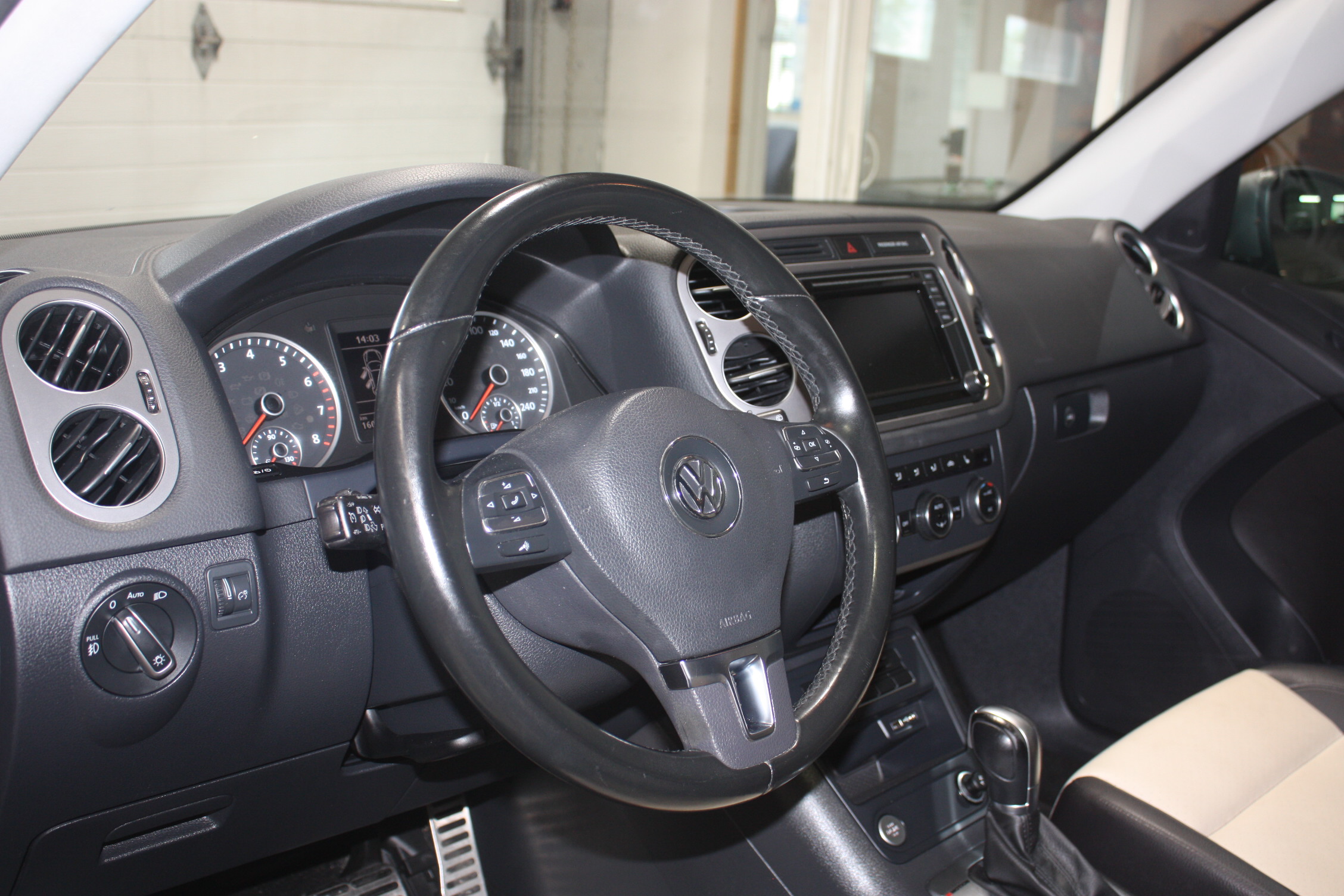 2017 VOLKSWAGEN TIGUAN WOLFSBURG AWD