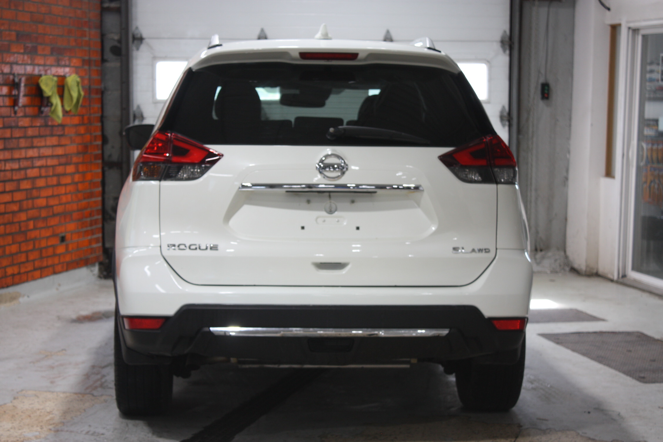 2017 NISSAN ROGUE SL PLATINIUM AWD