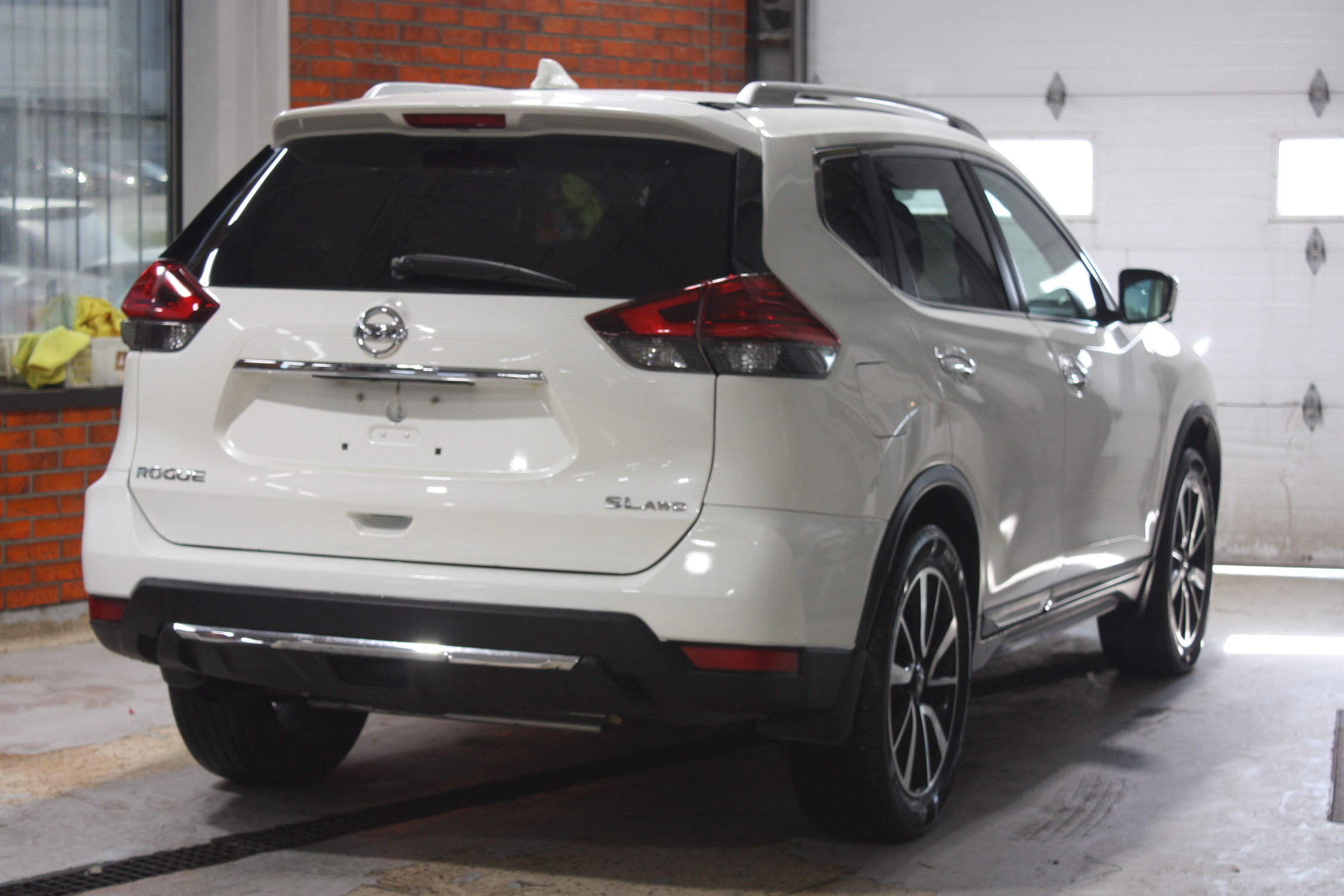 2017 NISSAN ROGUE SL PLATINIUM AWD