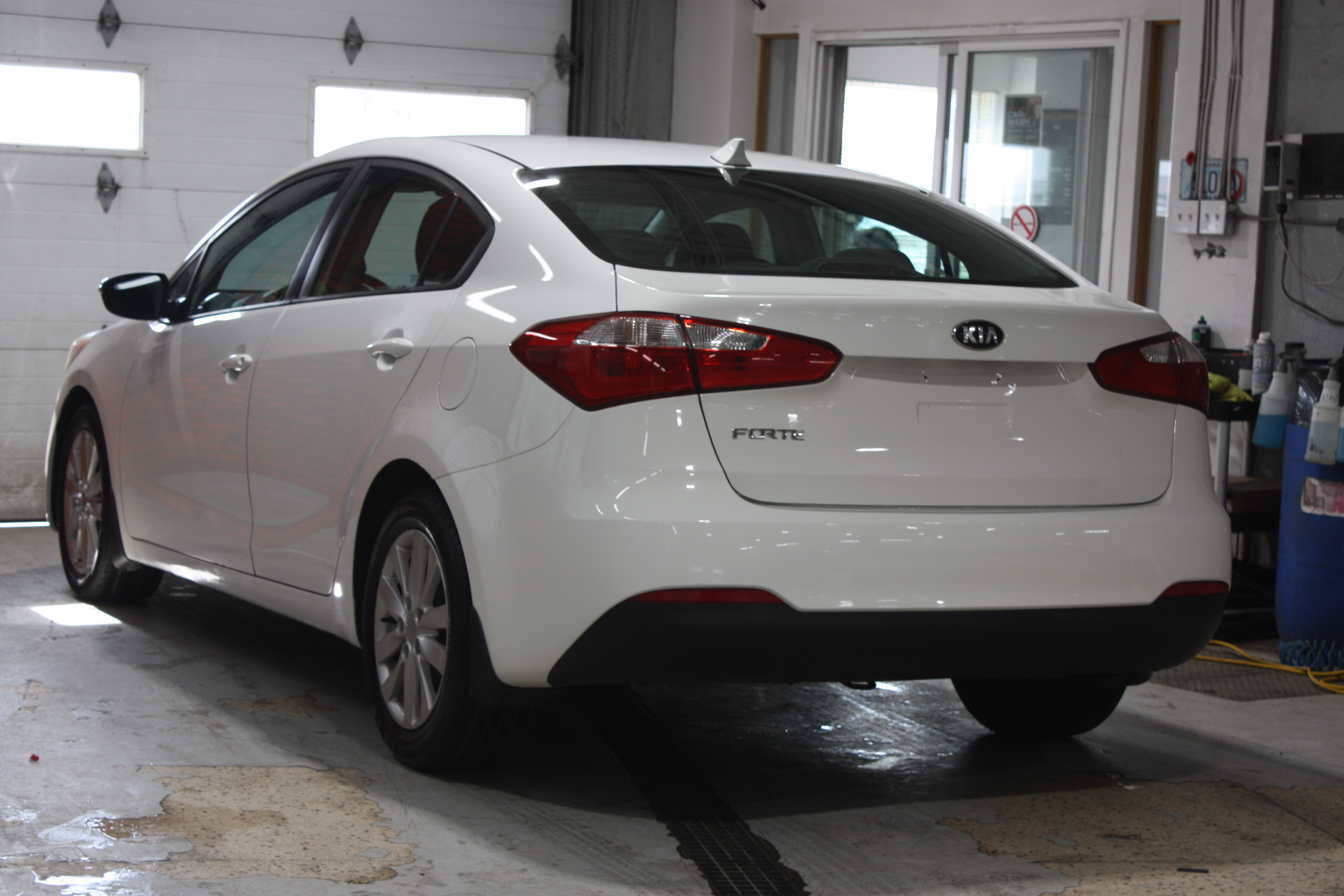 2015 KIA FORTE SEDAN
