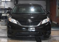 2017 TOYOTA SIENNA LE AWD