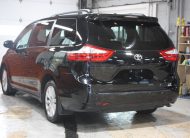 2017 TOYOTA SIENNA LE AWD